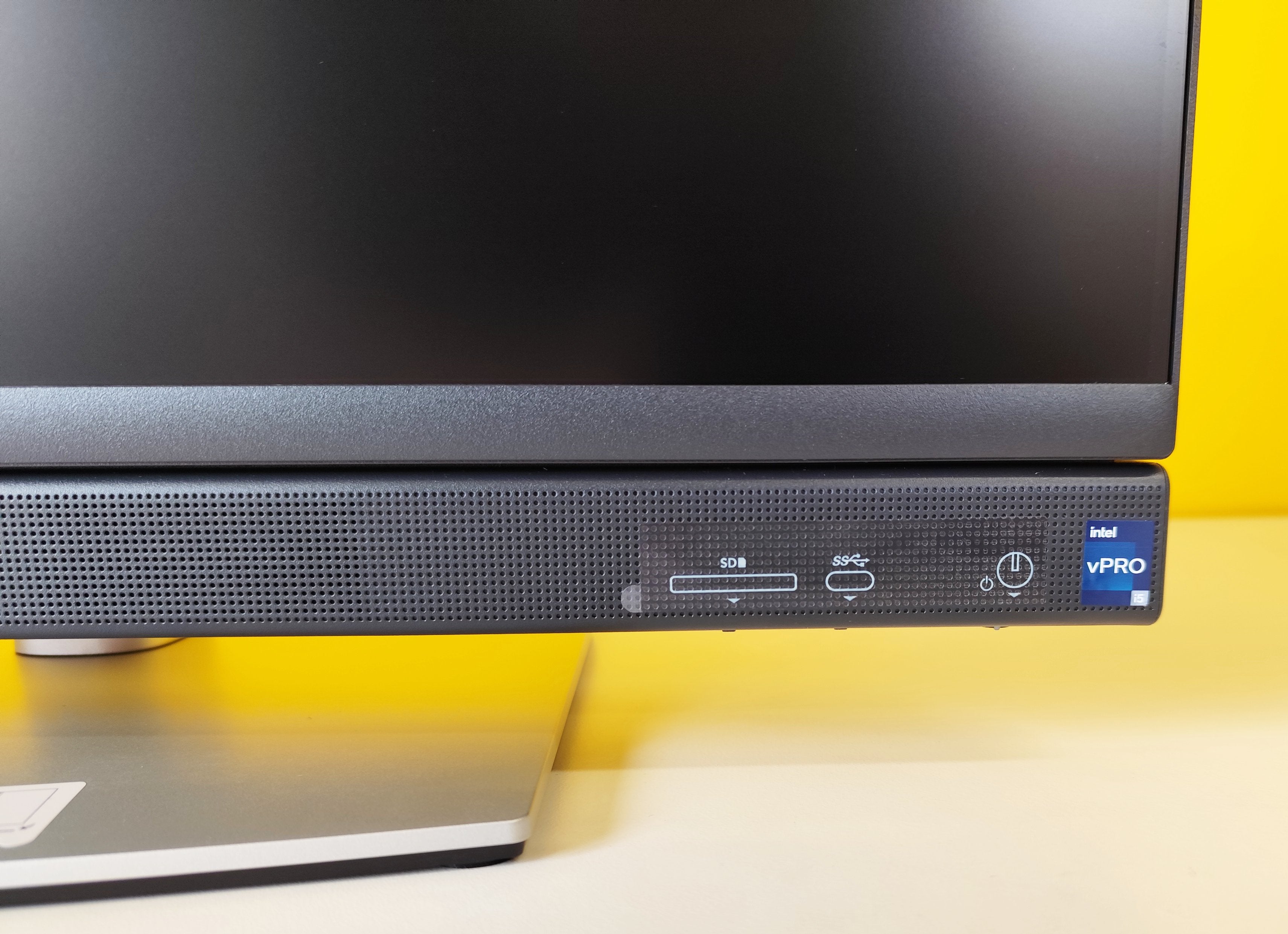 Dell OptiPlex All-in-One 7420 24" FullHD | Intel Core i5-14500T | Ram 16GB | SSD 1TB |  WebCam WiFi Kit Mouse e Tastiera incluso FreeDOS  Prodotto NUOVO