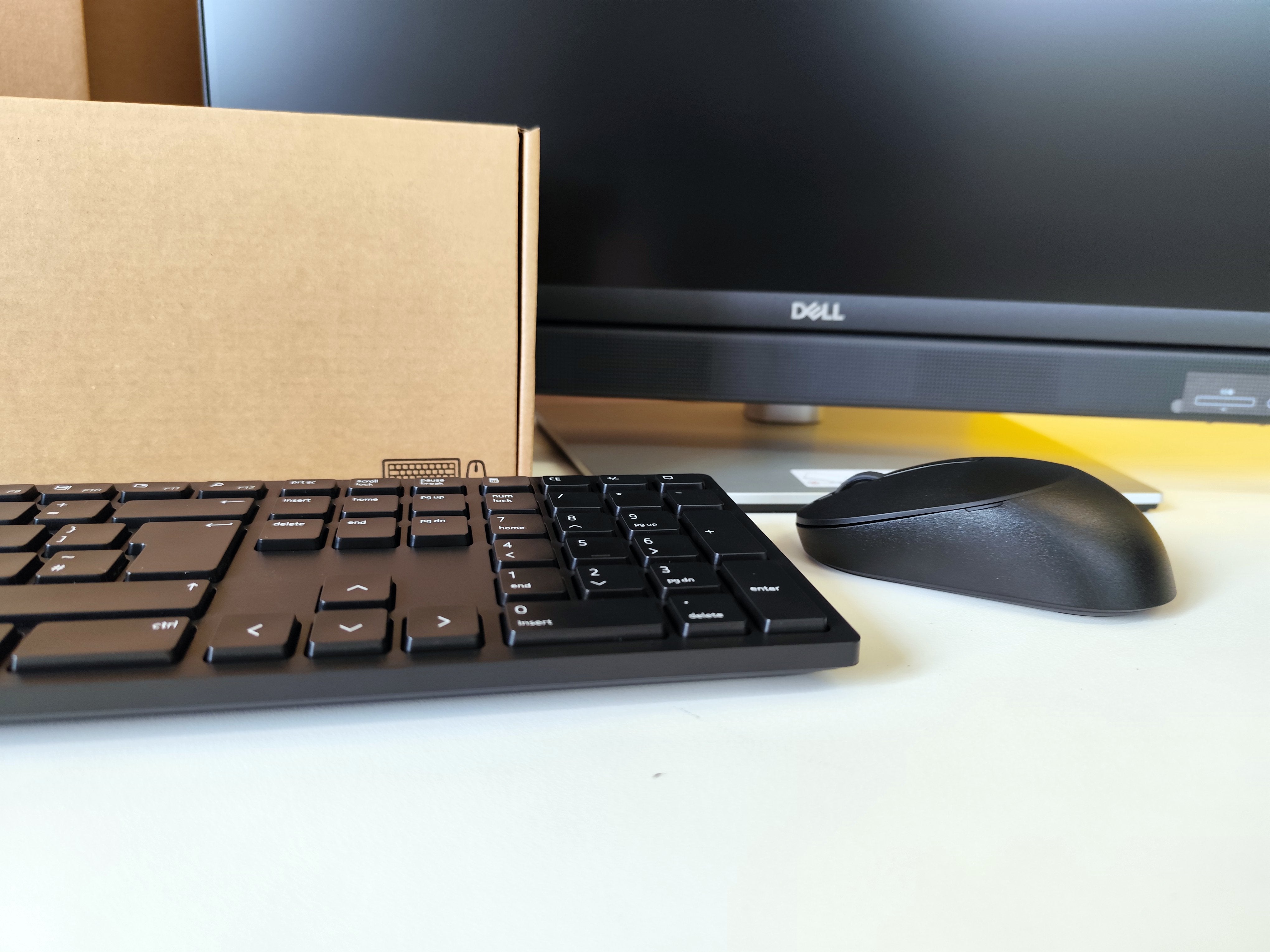 Dell OptiPlex All-in-One 7420 24" FullHD | Intel Core i5-14500T | Ram 16GB | SSD 1TB |  WebCam WiFi Kit Mouse e Tastiera incluso FreeDOS  Prodotto NUOVO