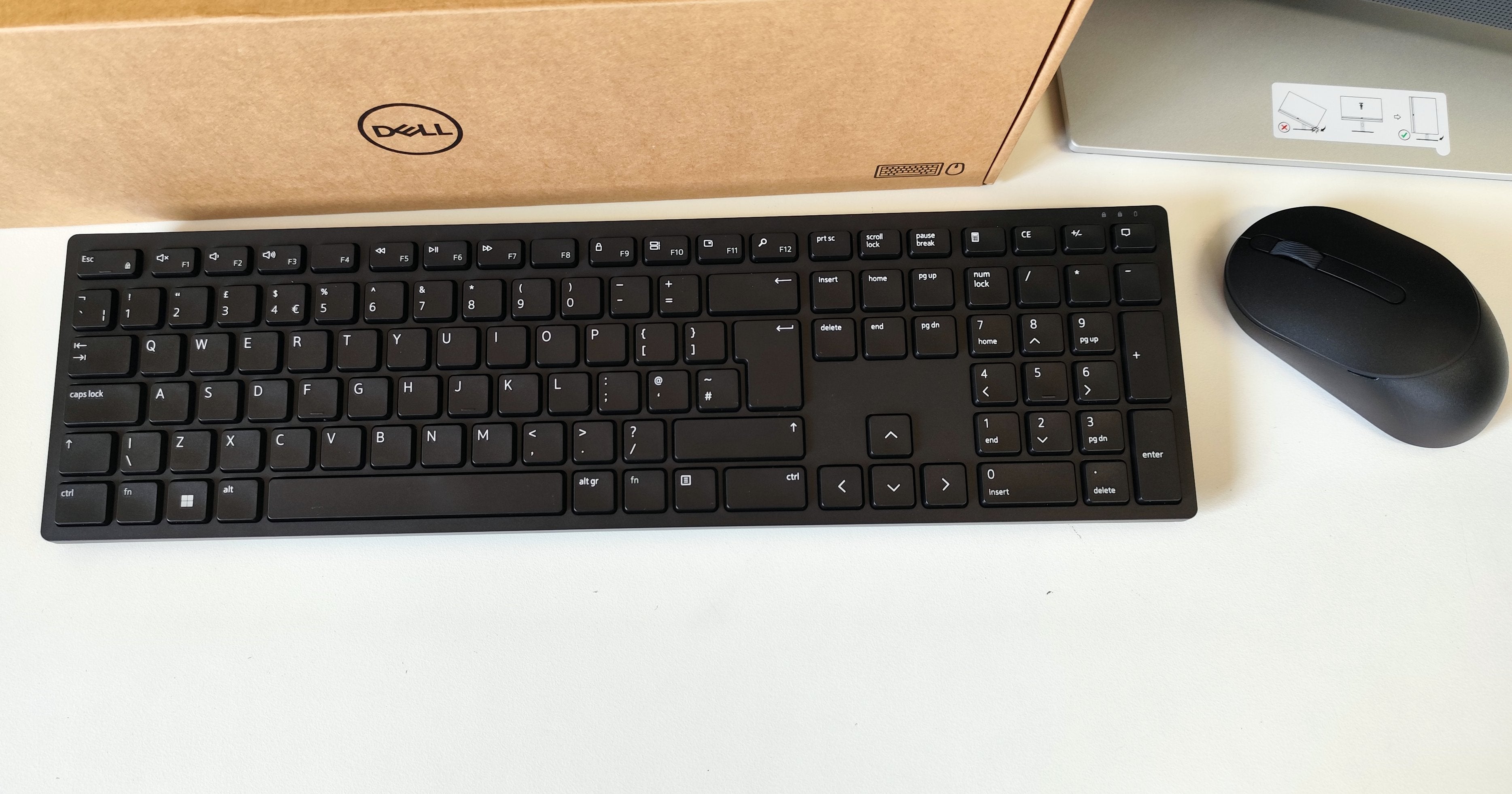 Dell OptiPlex All-in-One 7420 24" FullHD | Intel Core i5-14500T | Ram 16GB | SSD 1TB |  WebCam WiFi Kit Mouse e Tastiera incluso FreeDOS  Prodotto NUOVO