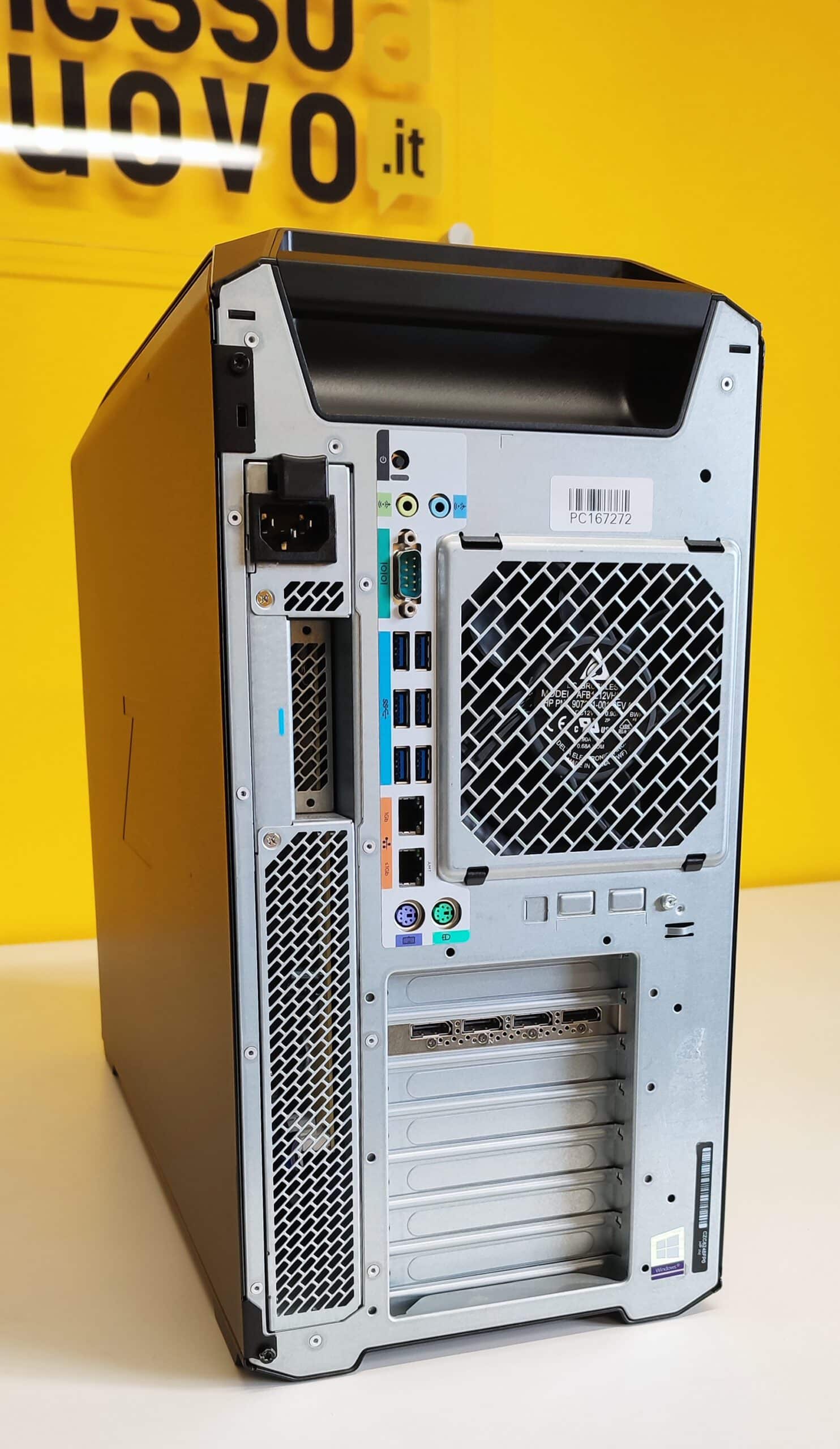 Retro della workstation HP Z8 G4 con doppia CPU Xeon Gold, porte USB, slot PCIe e griglia di ventilazione. Ideale per CAD, AI e rendering 3D.