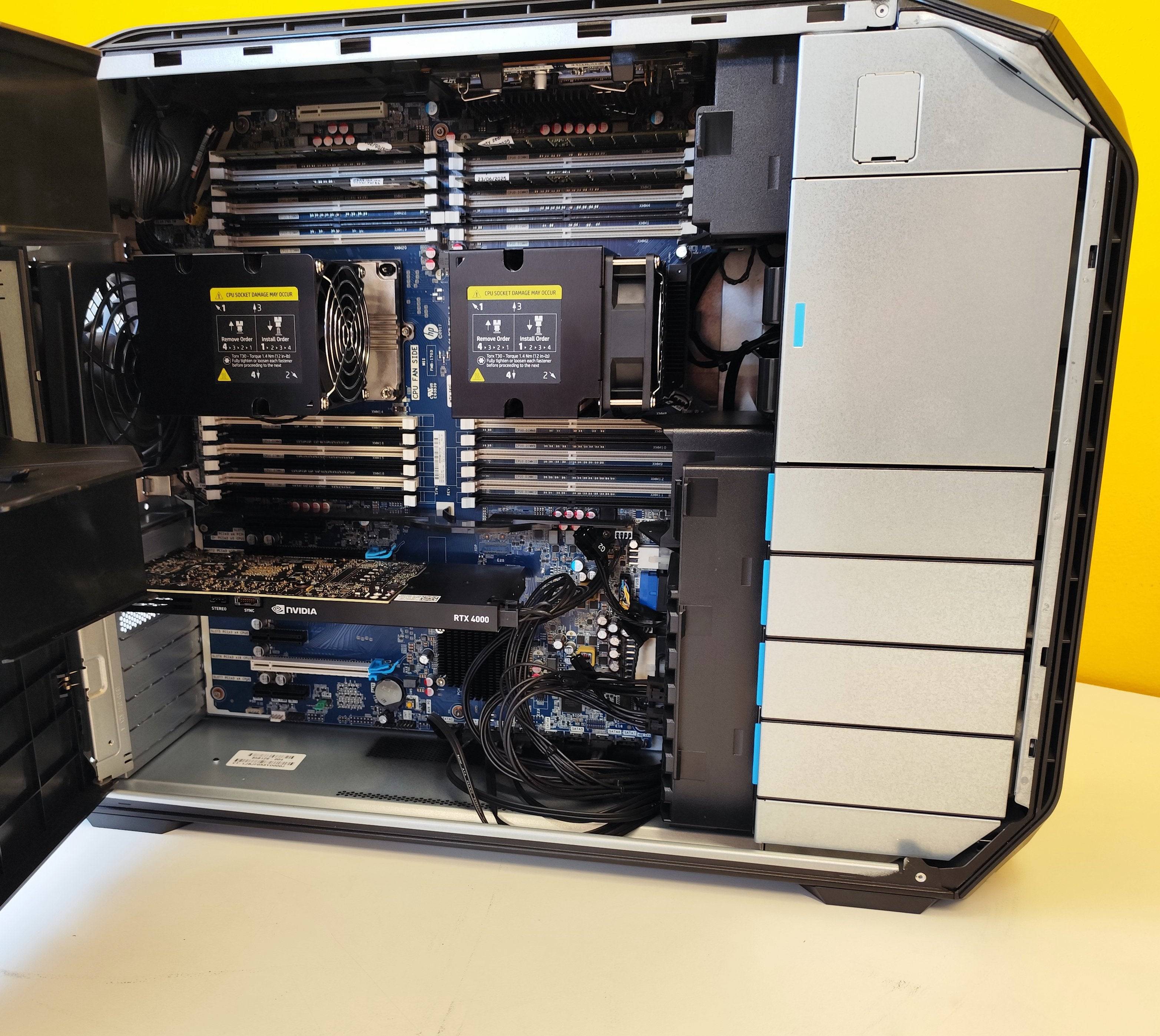 Interno della workstation HP Z8 G4 con doppio processore Intel Xeon Gold 6138 e scheda grafica Nvidia RTX 4000. Ideale per carichi di lavoro professionali.