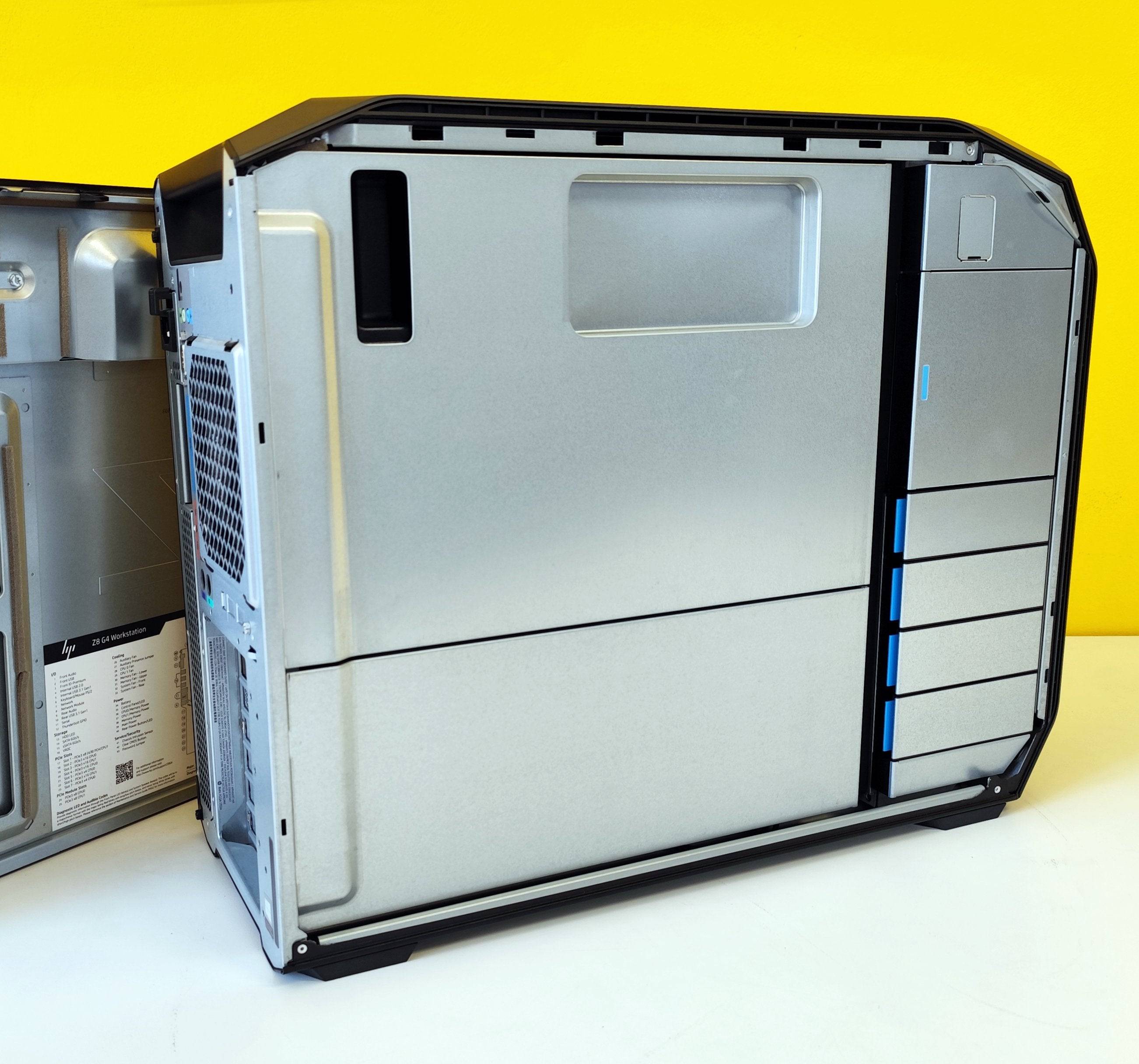 Workstation HP Z8 G4 Tower con chassis laterale aperto, design robusto e professionale per ambienti ingegneristici e grafici avanzati.