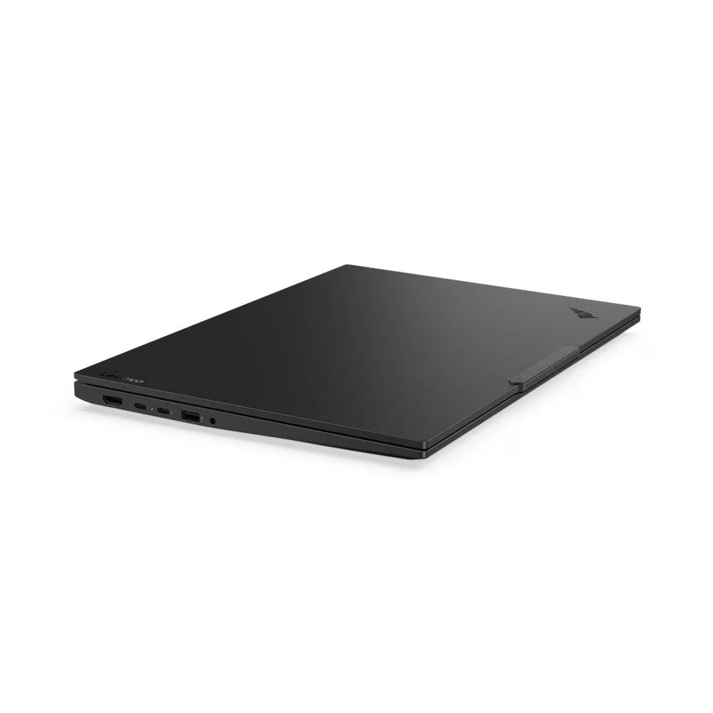 Vista posteriore del Lenovo ThinkPad E16 Gen 3 chiuso, notebook leggero e sottile con porte laterali visibili.