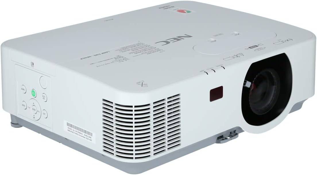 Proiettore NEC P554U con comandi laterali e griglia di ventilazione, progettato per prestazioni elevate e lunga durata operativa.