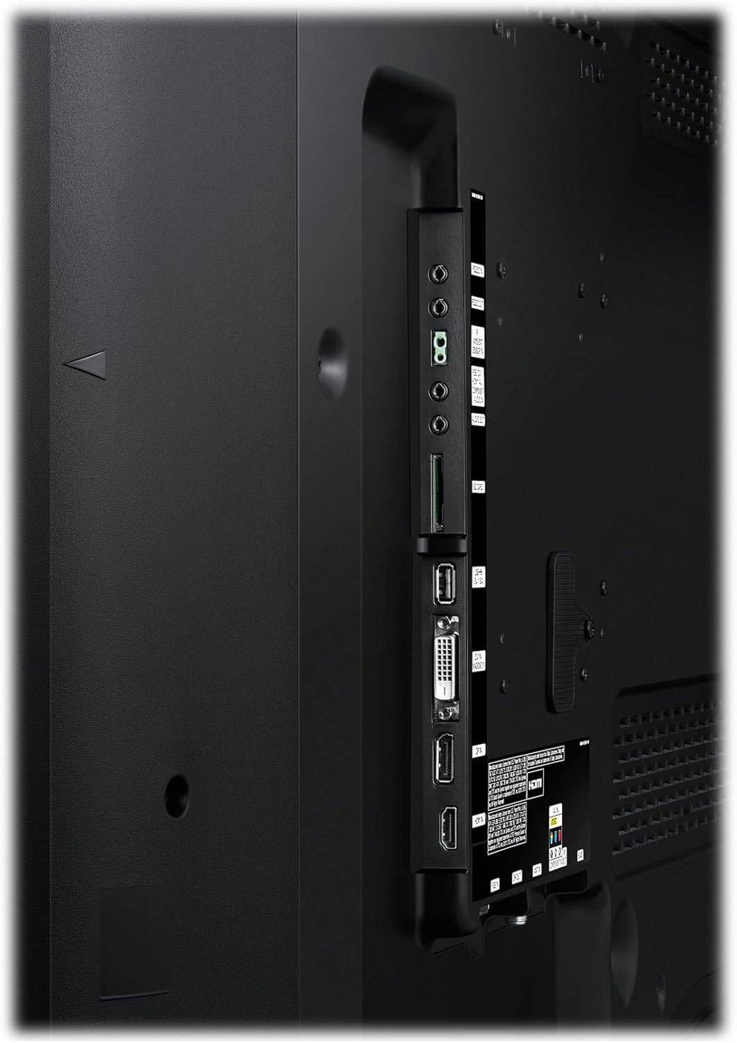 Vista laterale delle porte del Samsung DM65E 65 pollici Signage Display FullHD, con ingressi multipli per una connessione semplice e veloce.