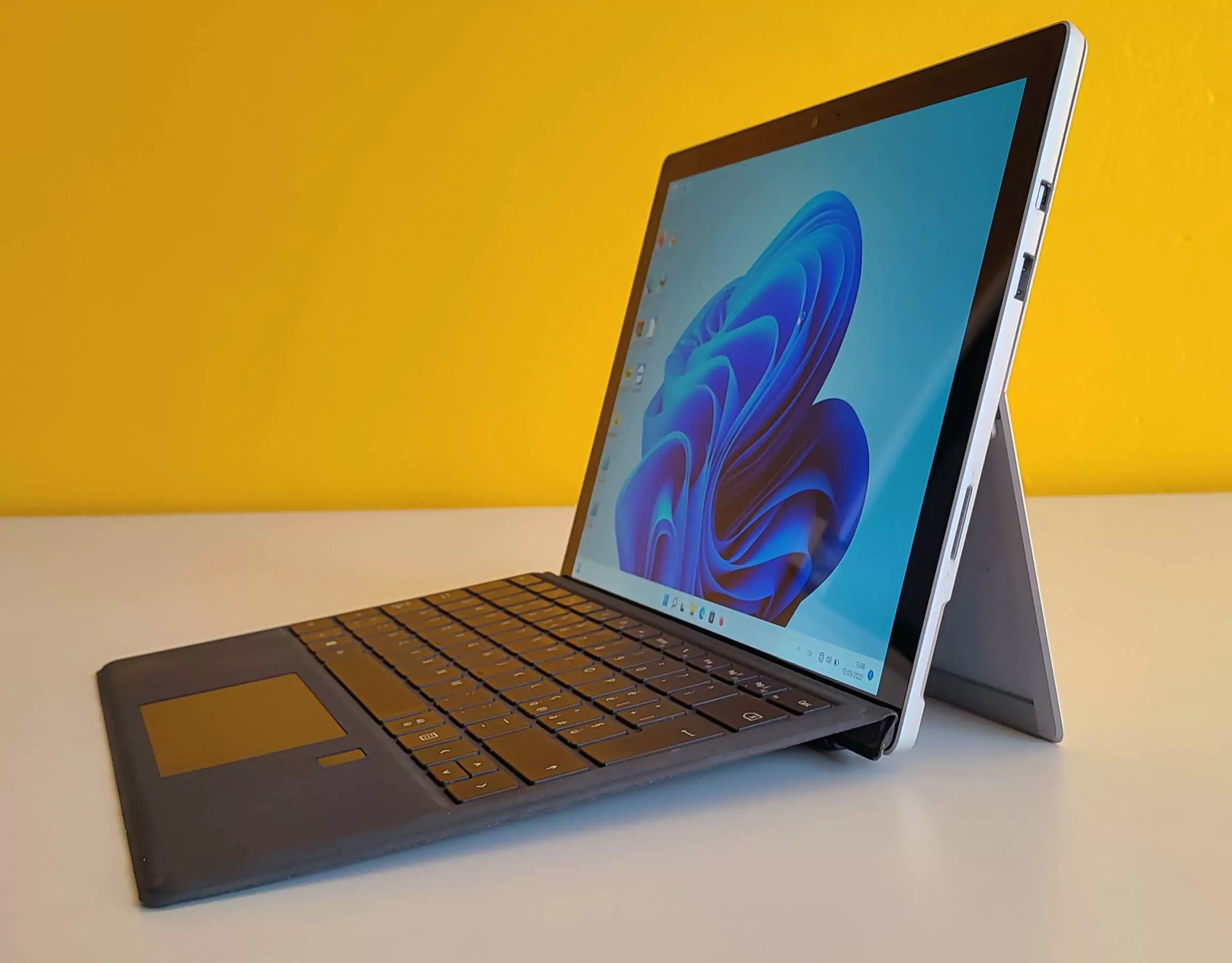Microsoft Surface Pro 1807