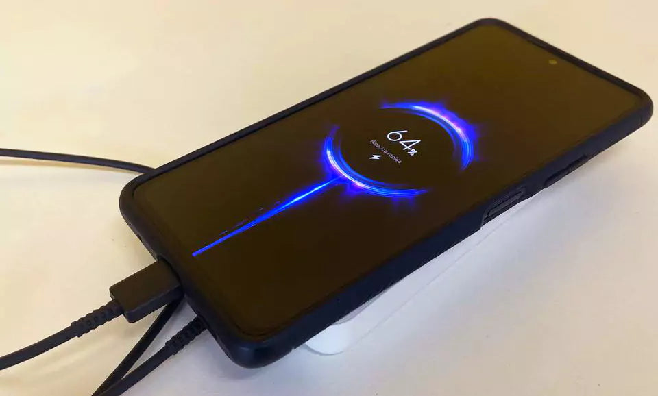 Zeus Power Bank MagSafe 10.000 mAh Ricarica Wireless Qualcomm Quick Charge 3.0 Compatibile con Iphone Samsung Xiaomi Huawei