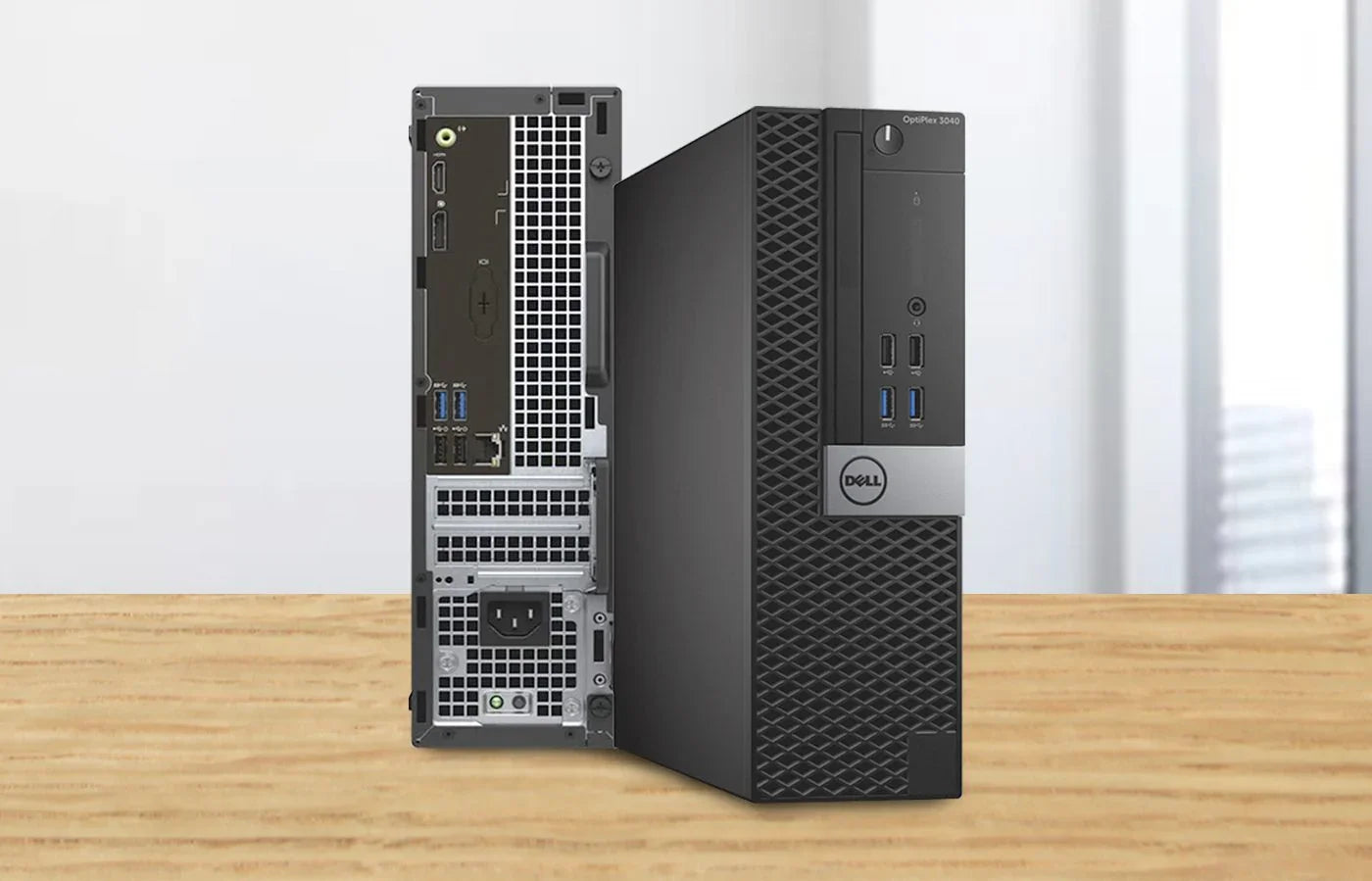 Alt text (in Italian):PC desktop compatto e poliedrico Dell su scrivania moderna