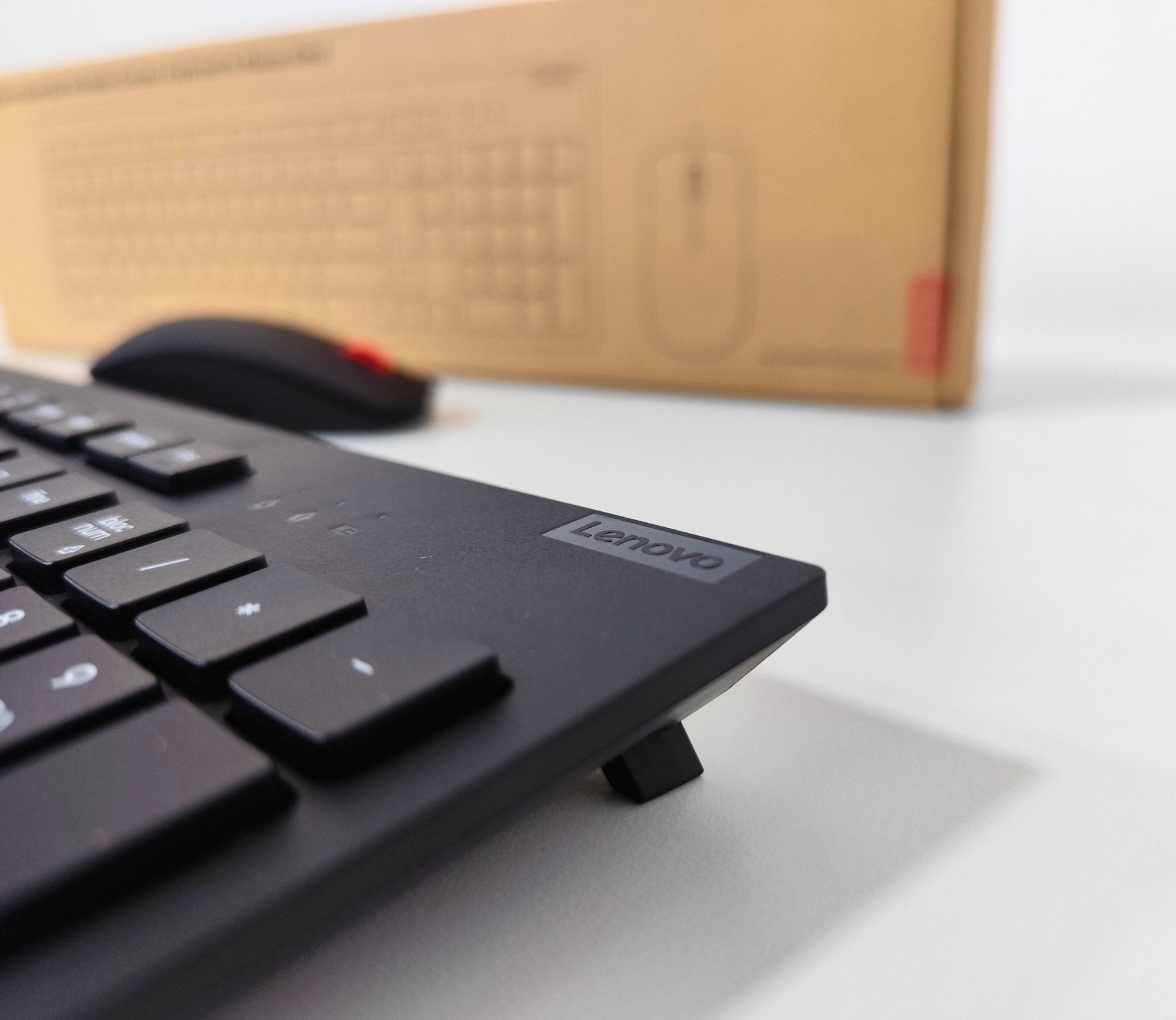 Lenovo Gen2 Wireless Italian Keyboard and Mouse Kit 