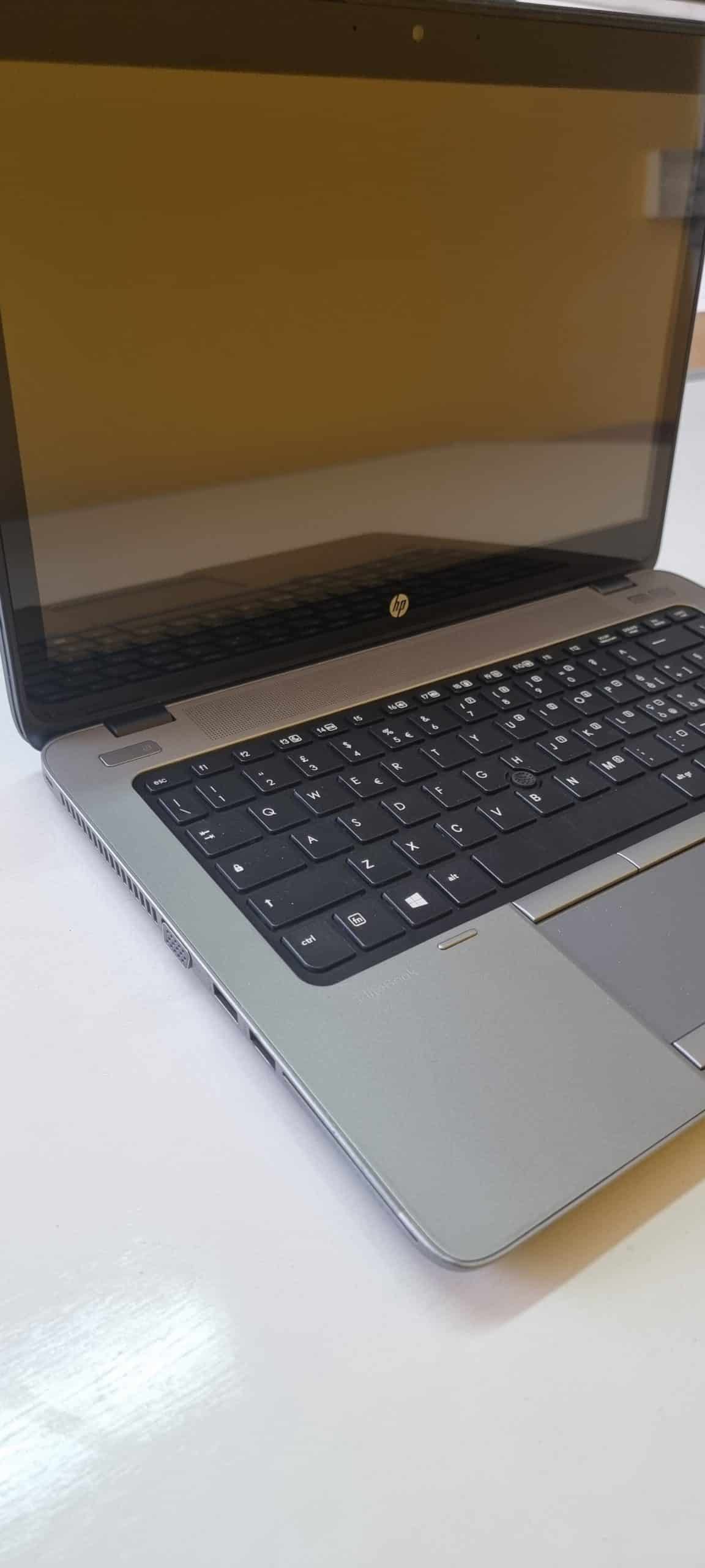 Hp EliteBook 840 G1 Notebook | Intel Core i5-4300U 1.9Ghz | 14" Pollici | 8Gb Ram | 240Gb SSD | Tastiera Italiana | WebCam WiFi | Windows 10 Grado B
