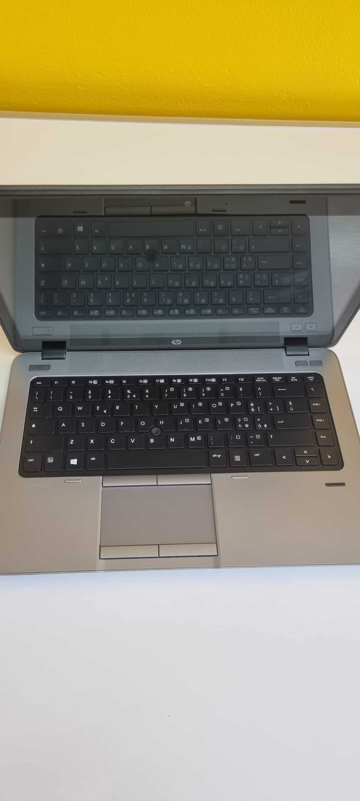Hp EliteBook 840 G1 Notebook | Intel Core i5-4300U 1.9Ghz | 14" Pollici | 8Gb Ram | 240Gb SSD | Tastiera Italiana | WebCam WiFi | Windows 10 Grado B