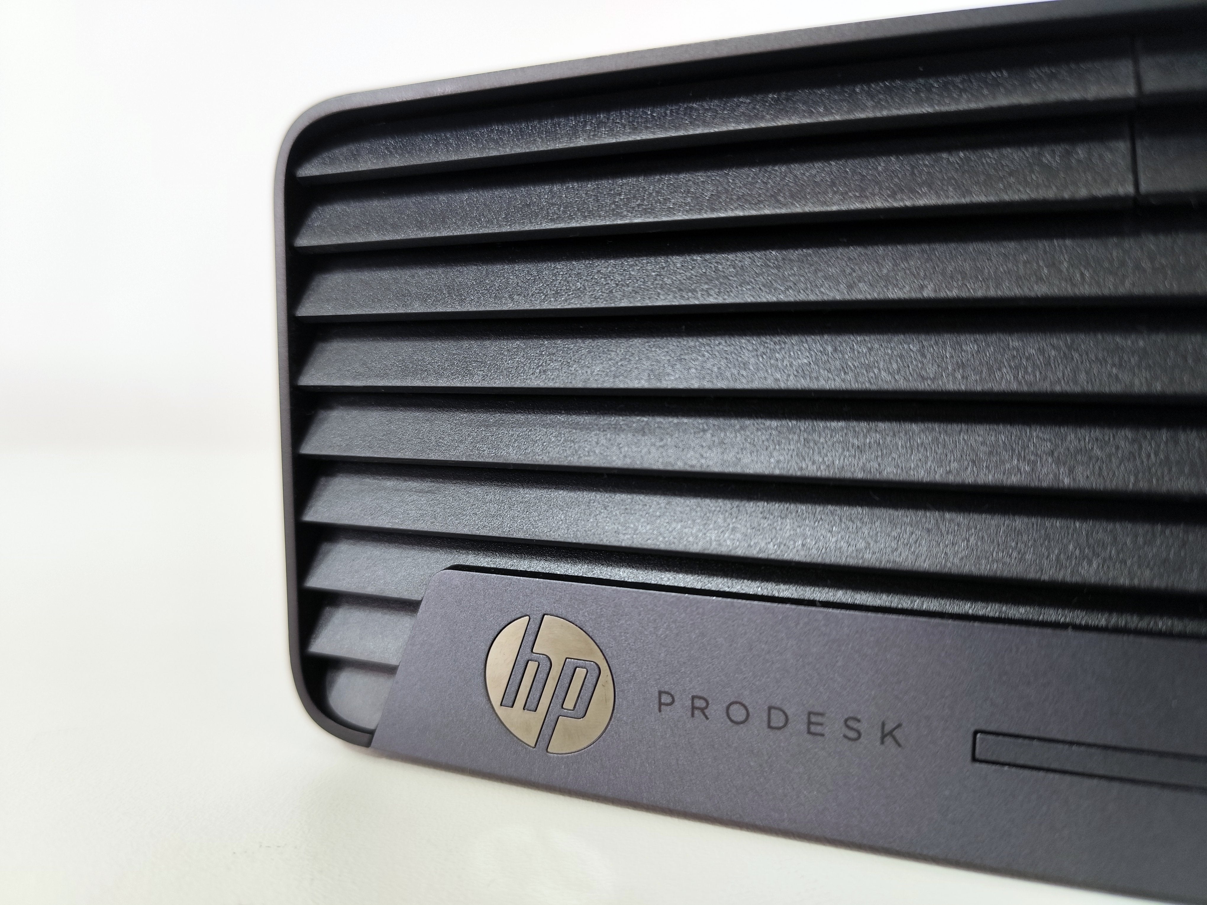 HP ProDesk 600 G6 SFF | Intel Core i7-10700 | FreeDOS prestazioni elevate, compatto e affidabile