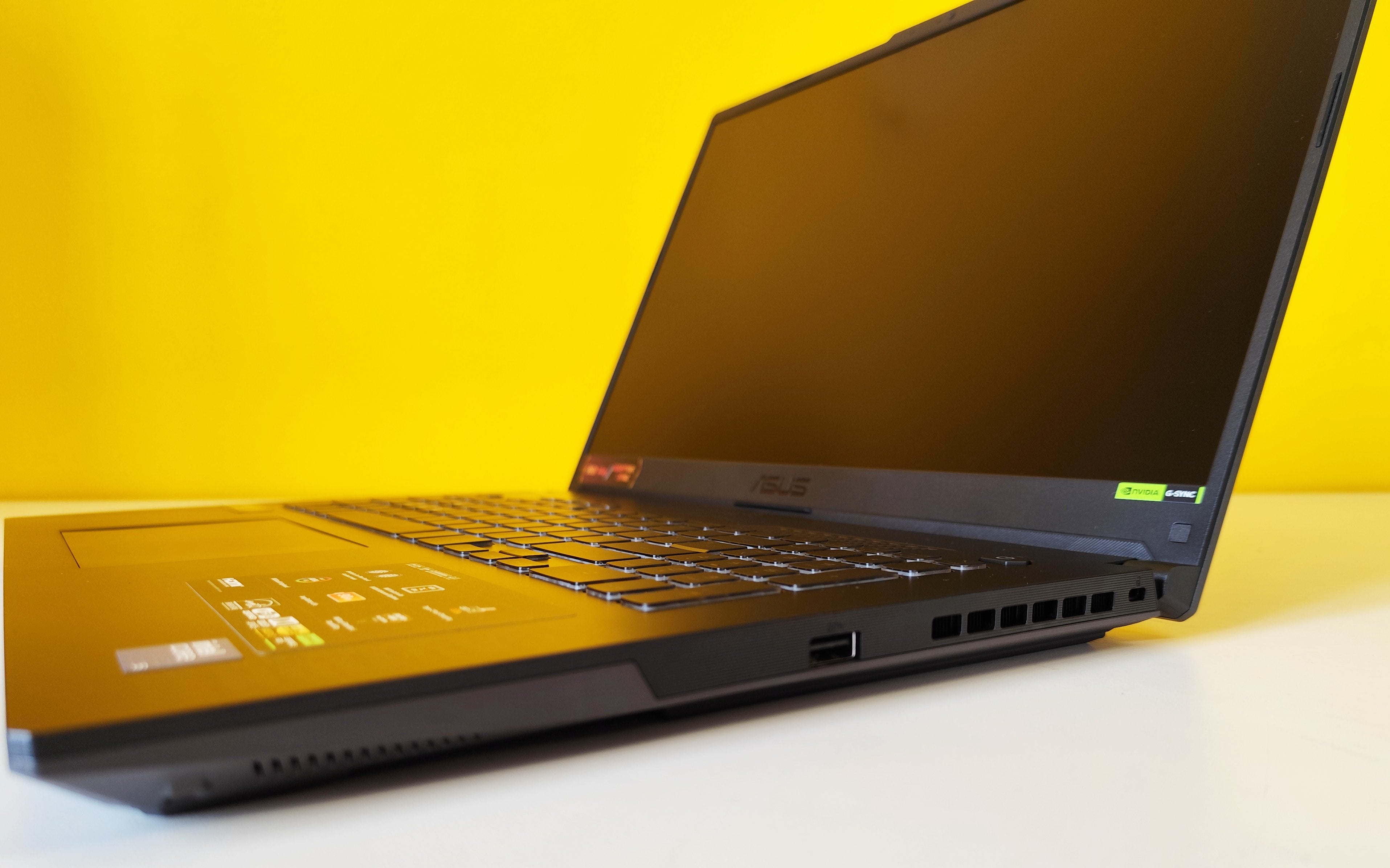 ASUS TUF Gaming A17 Notebook Gaming 17.3" FHD IPS | Intel Core 5 210H | Ram 32GB | SSD 1TB | Nvidia RTX 4050 6GB | FreeDOS Prodotto NUOVO