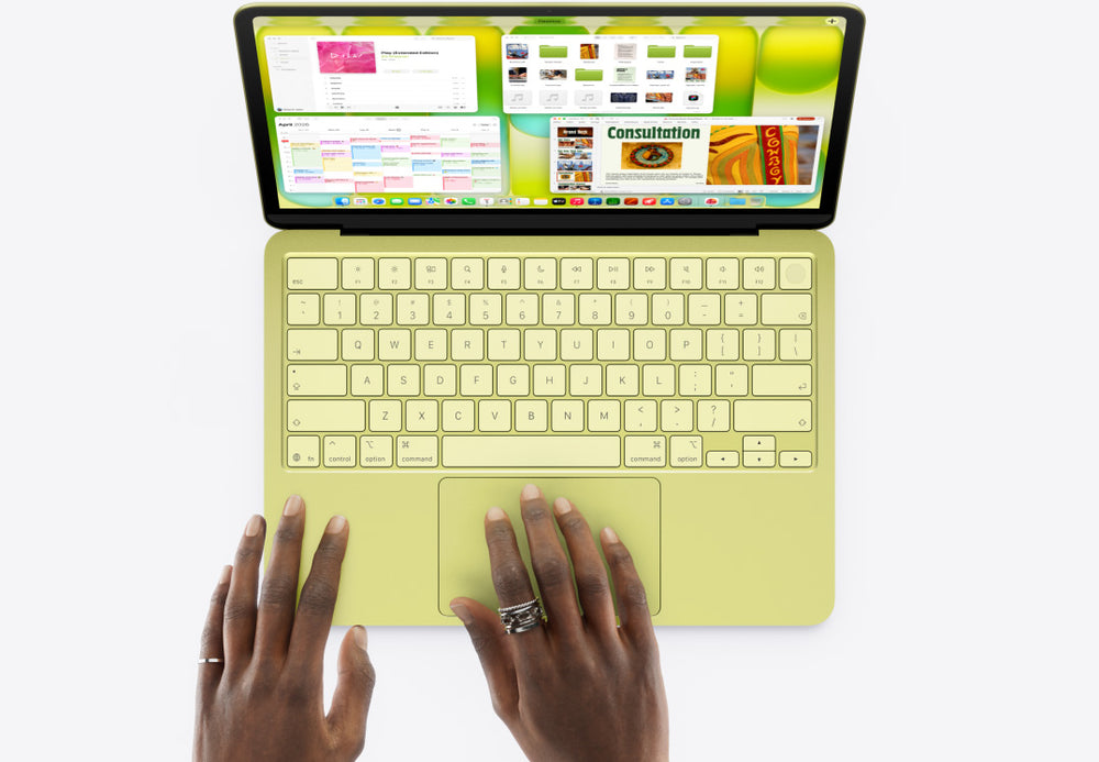 MacBook Neo 13" Giallo agrume visto dall'alto con Magic Keyboard con Touch ID e trackpad Multi-Touch
