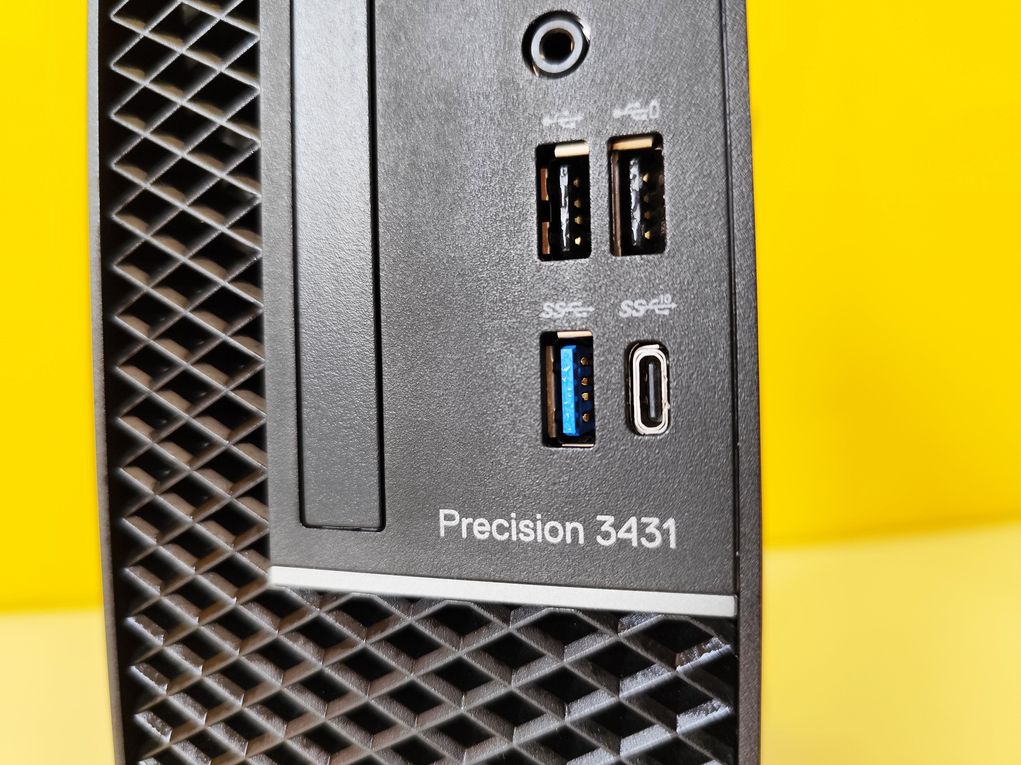 DELL Precision 3431 SFF | Intel Core i9-9900 | USB Type-C Display Port FreeDOS