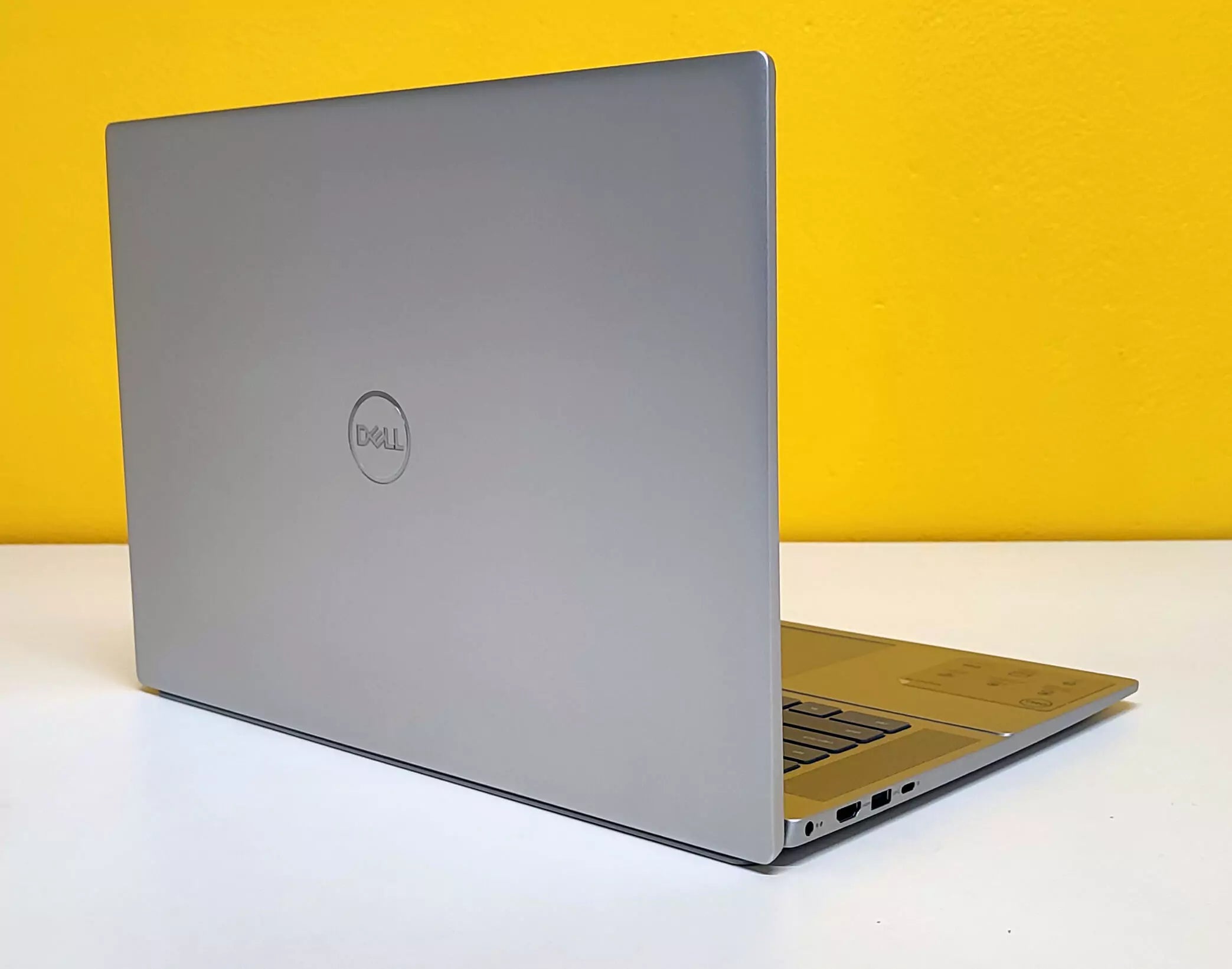 Dell Inspiron 16 - 5625