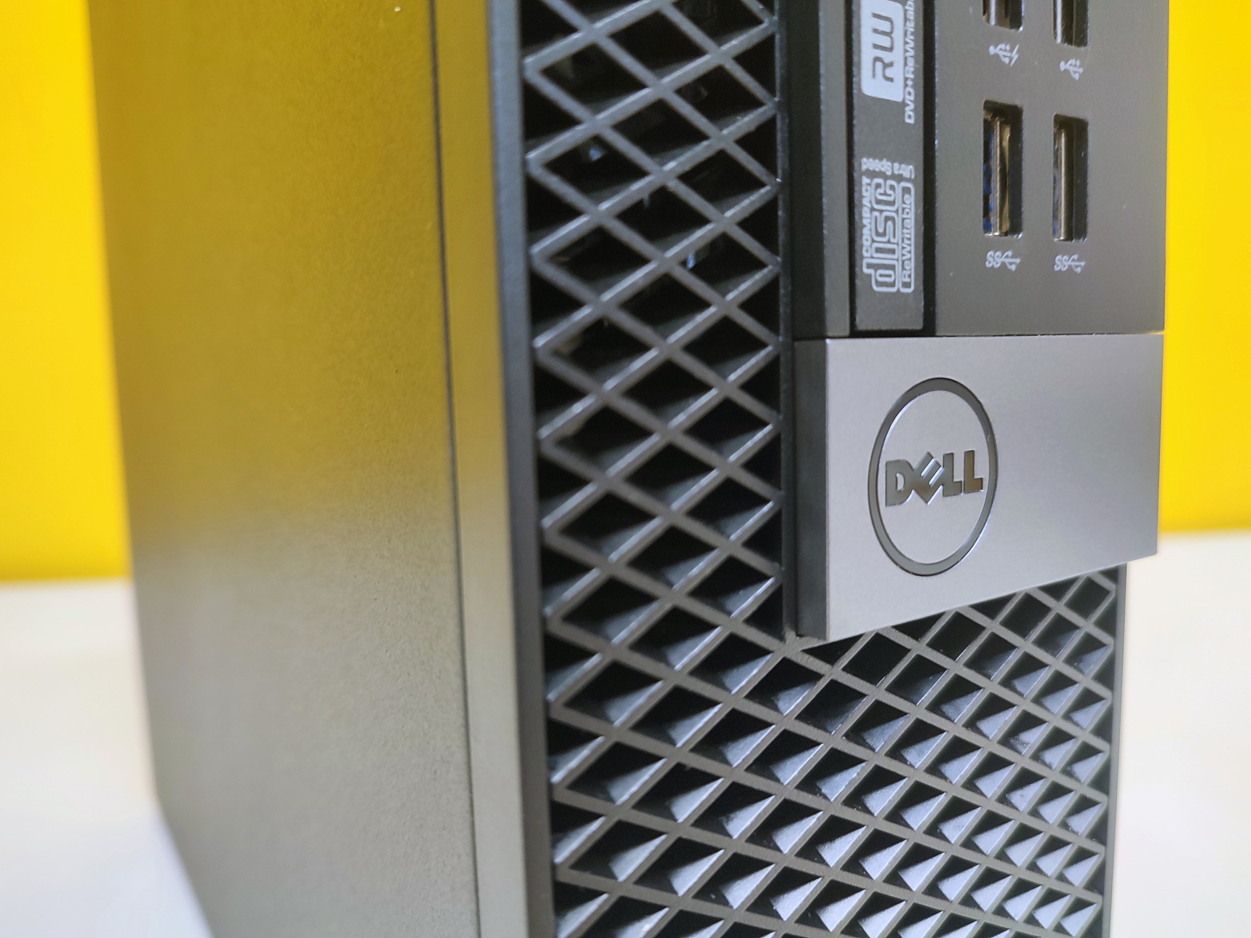 PC Dell Optiplex 7040 SFF | Intel Core i7-6700 3,4GHz | 240Gb SSD + 1Tb SATA | DVD+-RW | HDMI | Windows 10 Pro