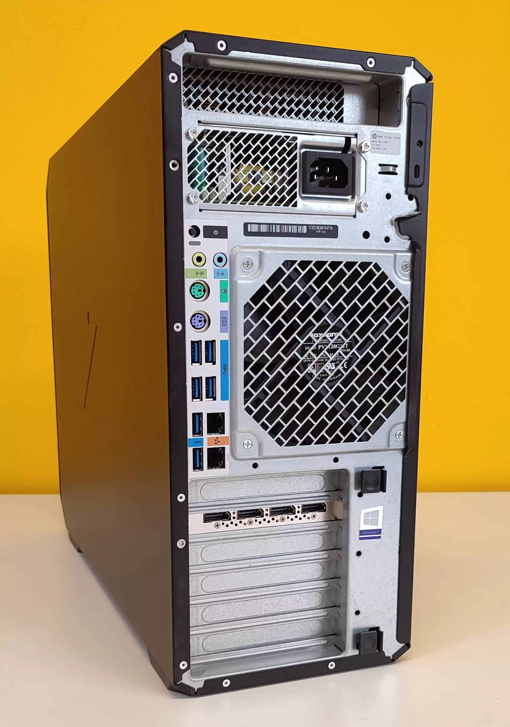 HP Z4 G4 Workstation Tower Intel Xeon W-2125 SSD 512Gb + 18Tb HP Z4 G4 Workstation Tower Intel Xeon W-2125 SSD 512Gb + 18Tb