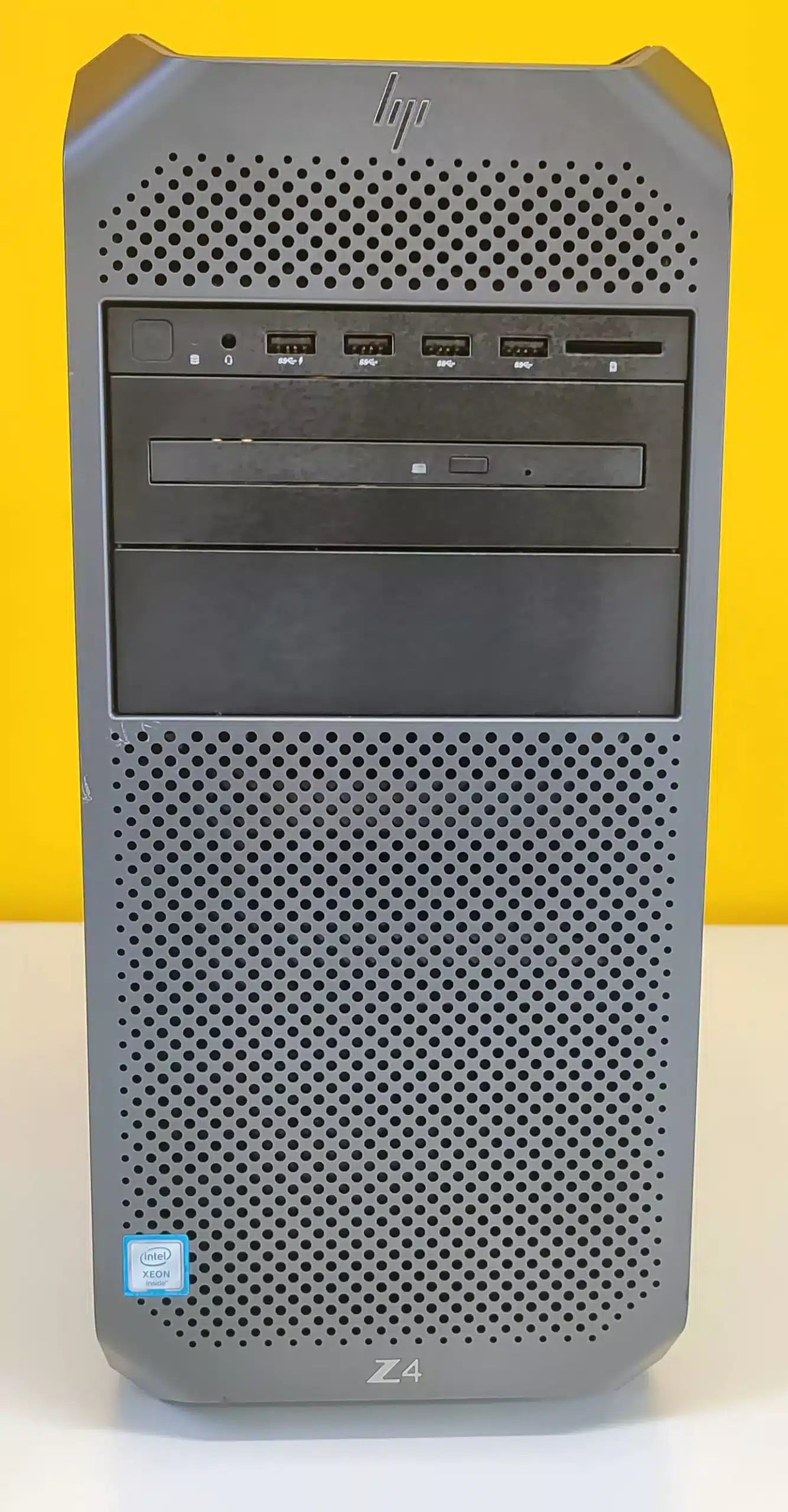 HP Z4 G4 Desktop PC W-2123 4-Core 3.60GHz 32GB 512GB +2TB Win10Pro Q4000 +WiFi e HP Z4 G4 Desktop PC W-2123 4-Core 3.60GHz 32GB 512GB +2TB Win10Pro Q4000 +WiFi e