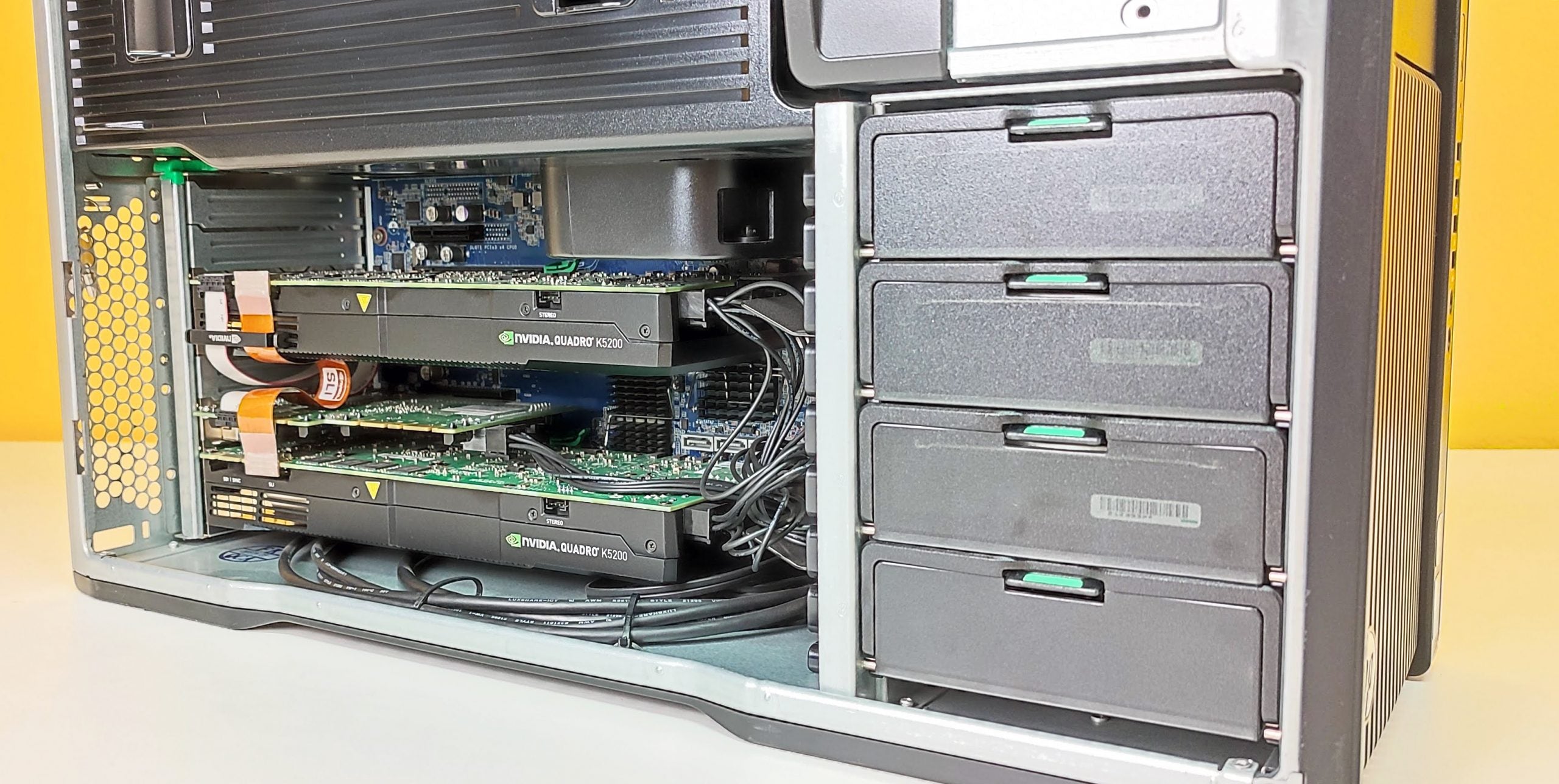 HP Z840 Workstation | 2x Intel Xeon E5-2640 2,6 GHz | RAM 64 GB | SSD 1 TB + 12 TB SAS | Zwei Nvidia Quadro K5200 16-GB-Grafikkarten | Windows 11 Pro