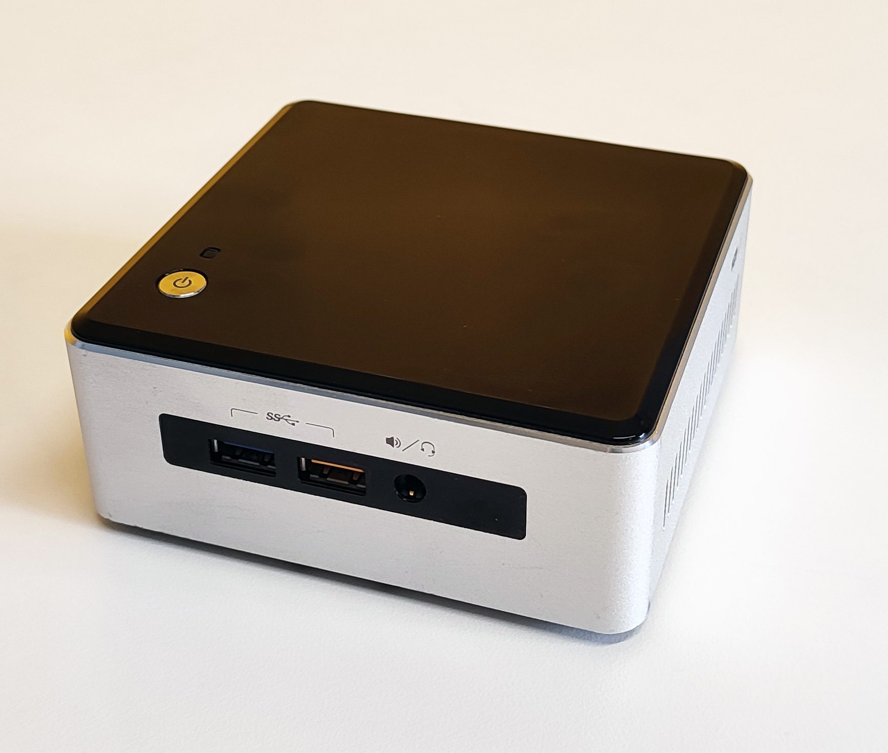 Refurbished Intel NUC Mini PC Intel Core i7-5557U Ram