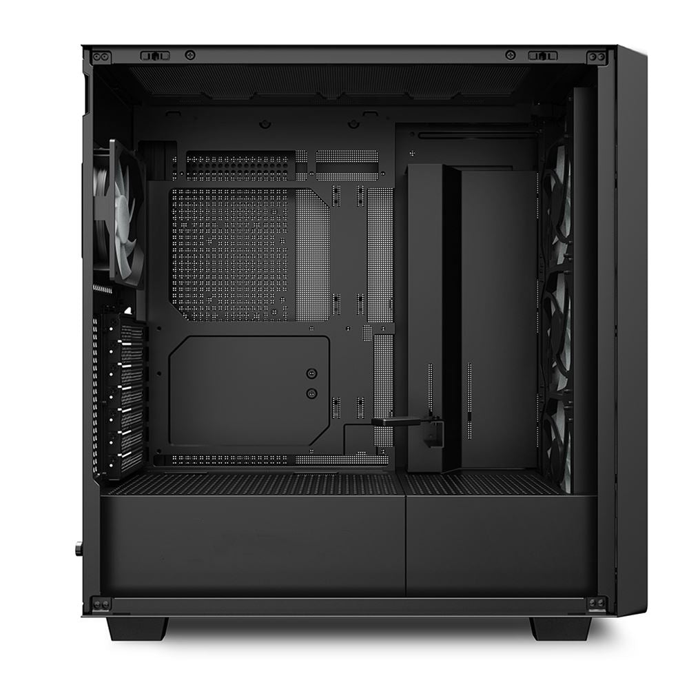 Interno del case del PC professionale CAD, spazioso e ben organizzato. Supporto per componenti di fascia alta e raffreddamento efficiente.