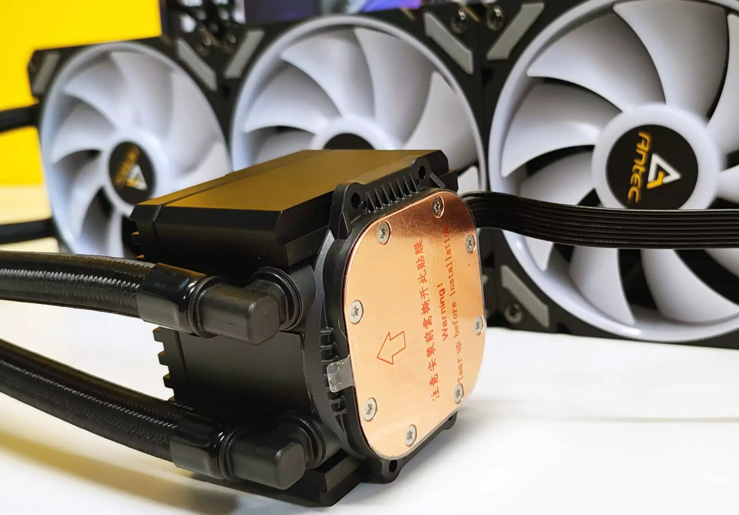 Dissipatore a liquido Antec Symphony 360