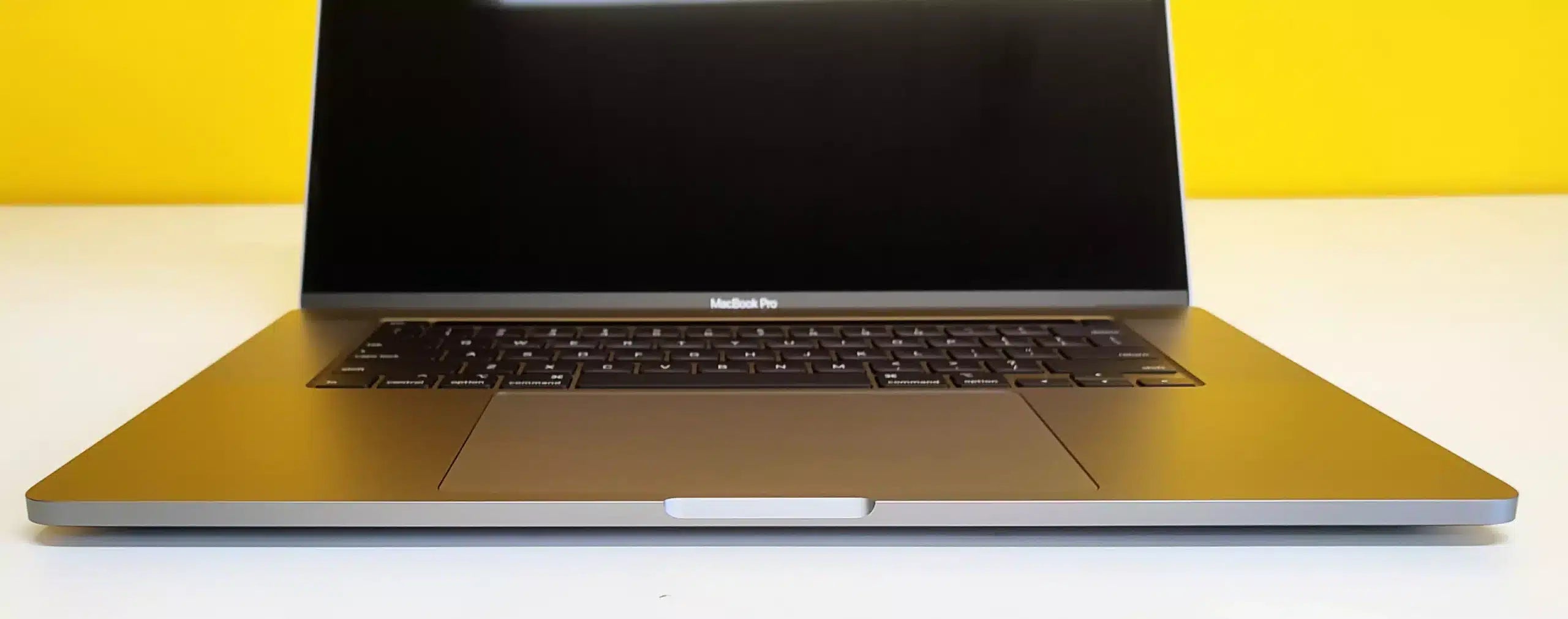 Apple MacBook Pro A2141 MVVL2LL/A 2019 Notebook 16