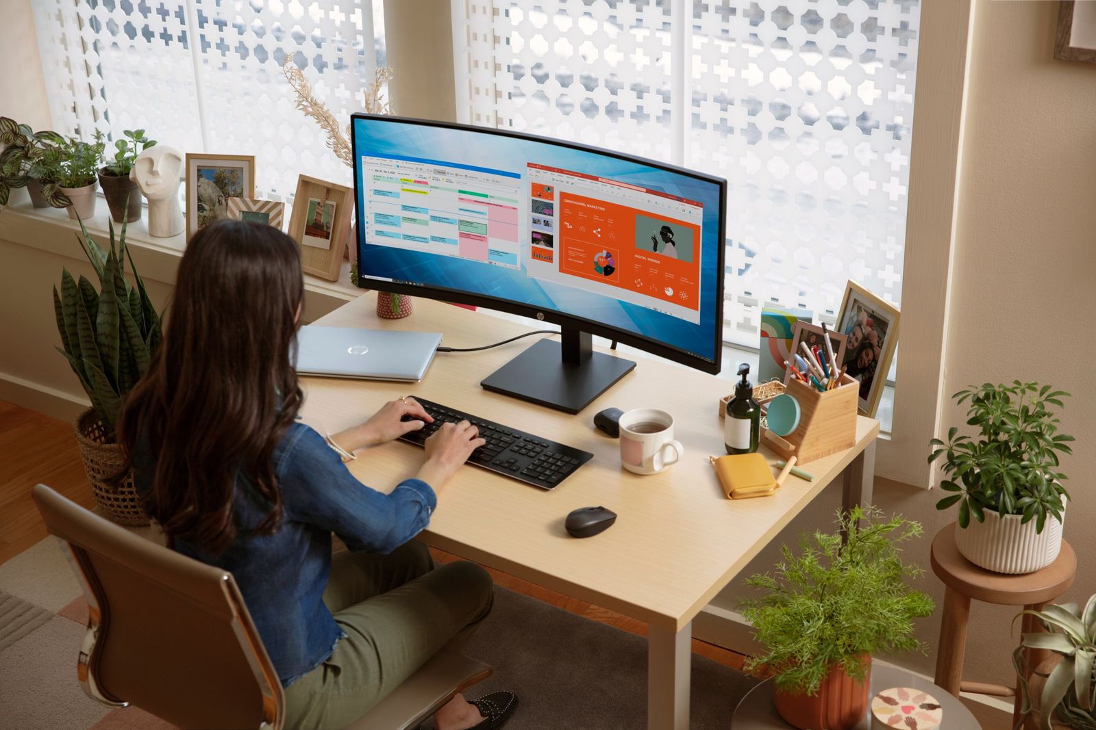 HP INC. HP P34HC G4 WQHD USB-C CURV 34 3440X1440 3YW