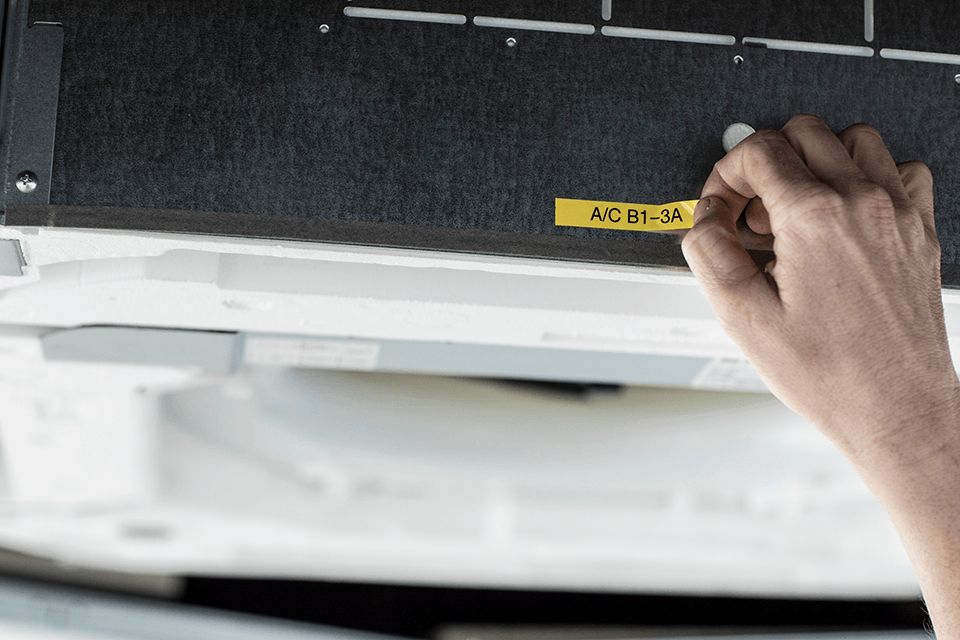 BROTHER PTE110 SETTORE ELETTRICO:VALIGETTA,ALIMENT,NASTRO