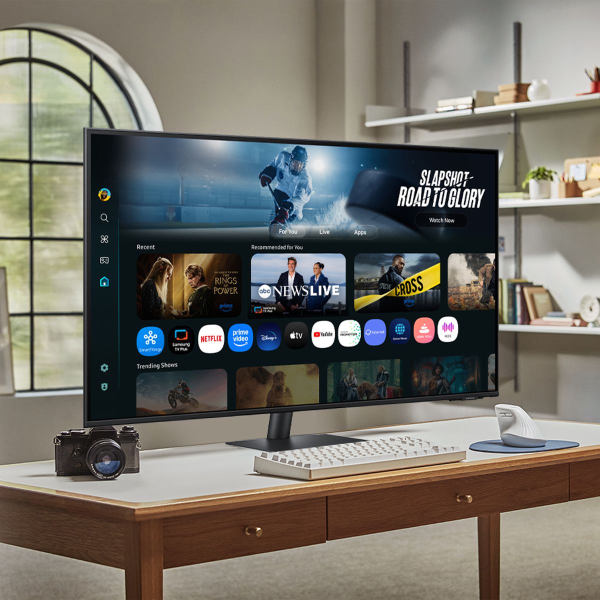 SAMSUNG S43FM702|Smart Monitor,UHD,USB-C,Speaker,Telecoman