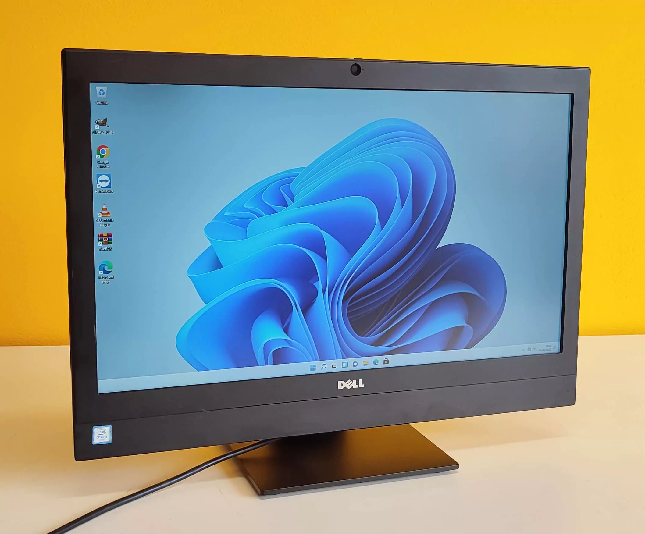 PC DELL OPTIPLEX 7440 ALL IN ONE - Intel Core i7 6700  8GB 256GB SSD 23.8" FullHD Touch Screen Windows 10 Professional
