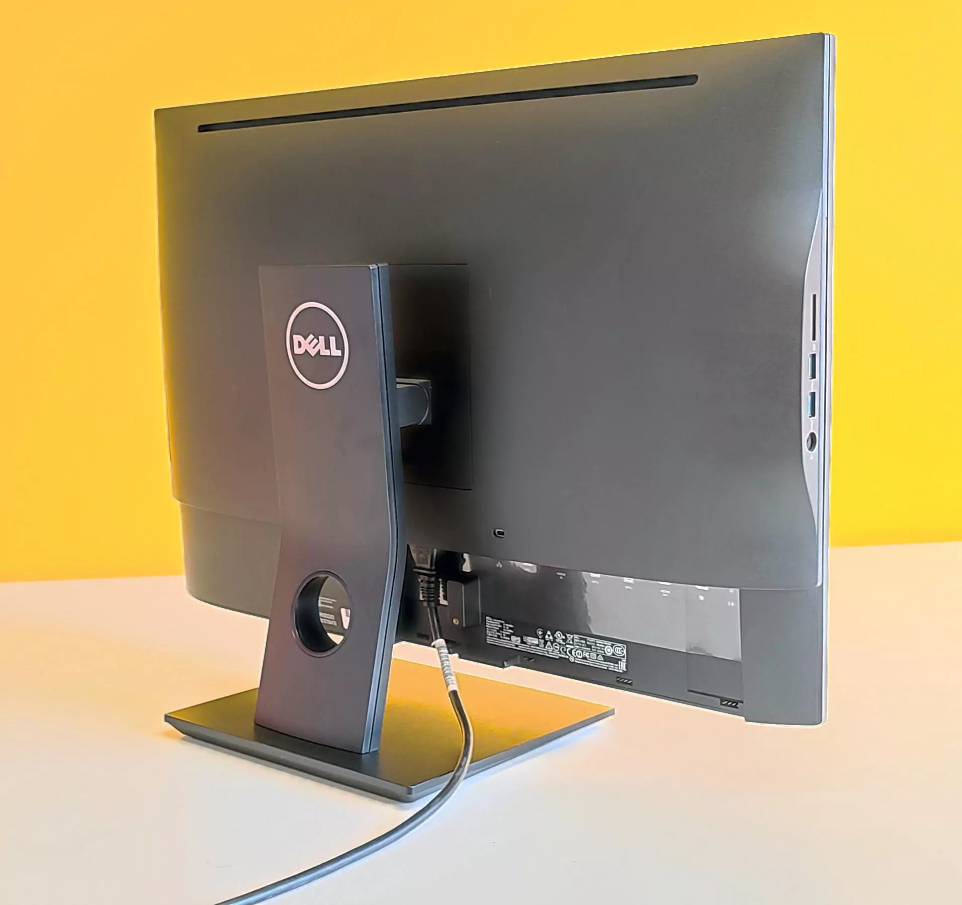 PC DELL OPTIPLEX 7440 ALL IN ONE - Intel Core i7 6700  8GB 256GB SSD 23.8" FullHD Touch Screen Windows 10 Professional