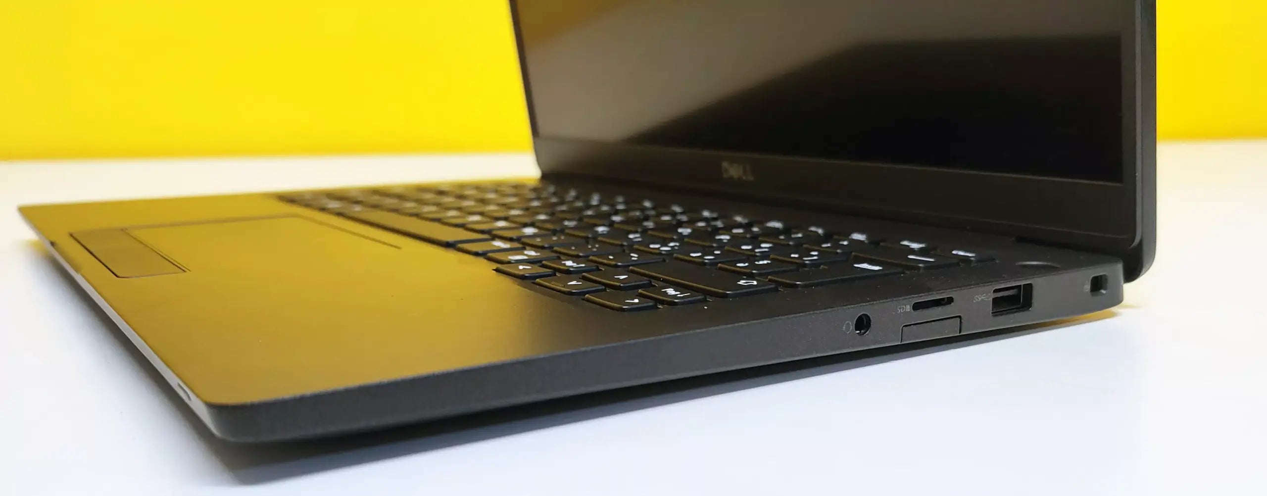 Dell Latitude 7400 Notebook 14" FullHD Touch Screen | Intel Core i5-8365U | 16GB Ram | 512GB SSD | ITA Keyboard Wi-Fi HDMI Windows 11 Pro The notebook that will never disappoint you
