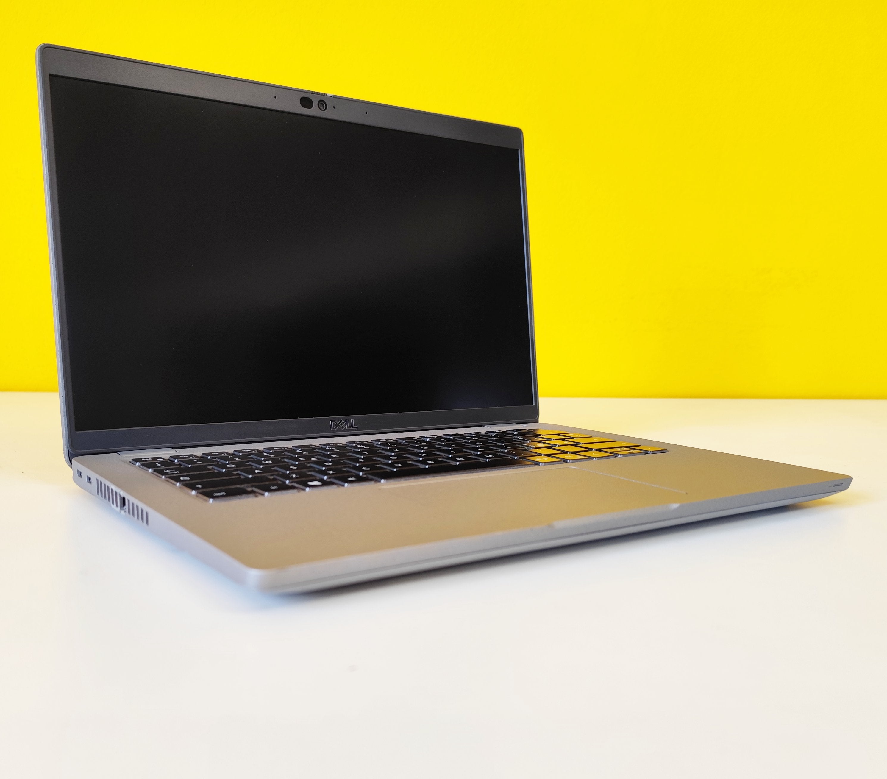 Dell Latitude 5420 Notebook 14" FHD | Intel Core i5-1145G7 | FreeDOS ITA Keyboard