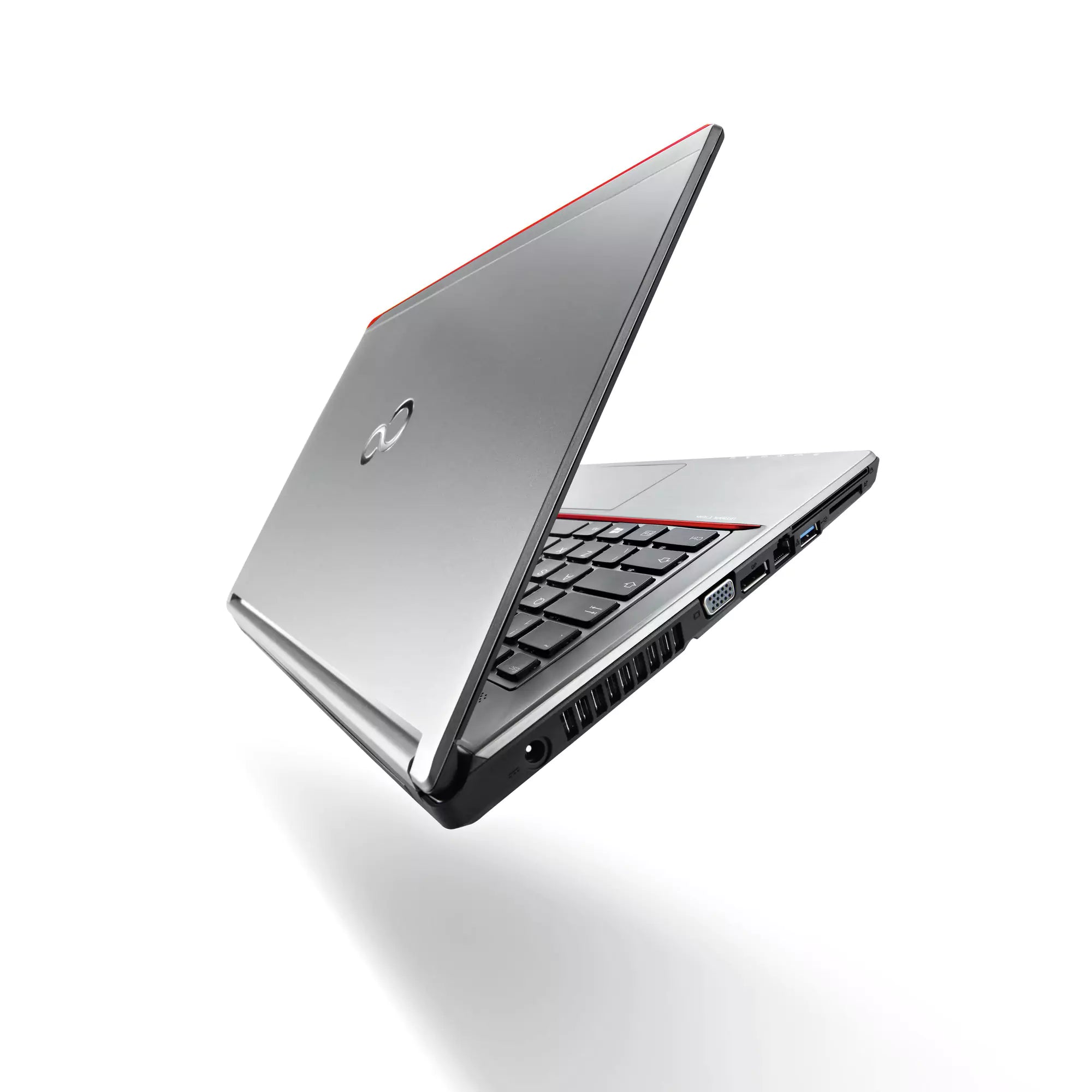 Fujitsu LifeBook E744