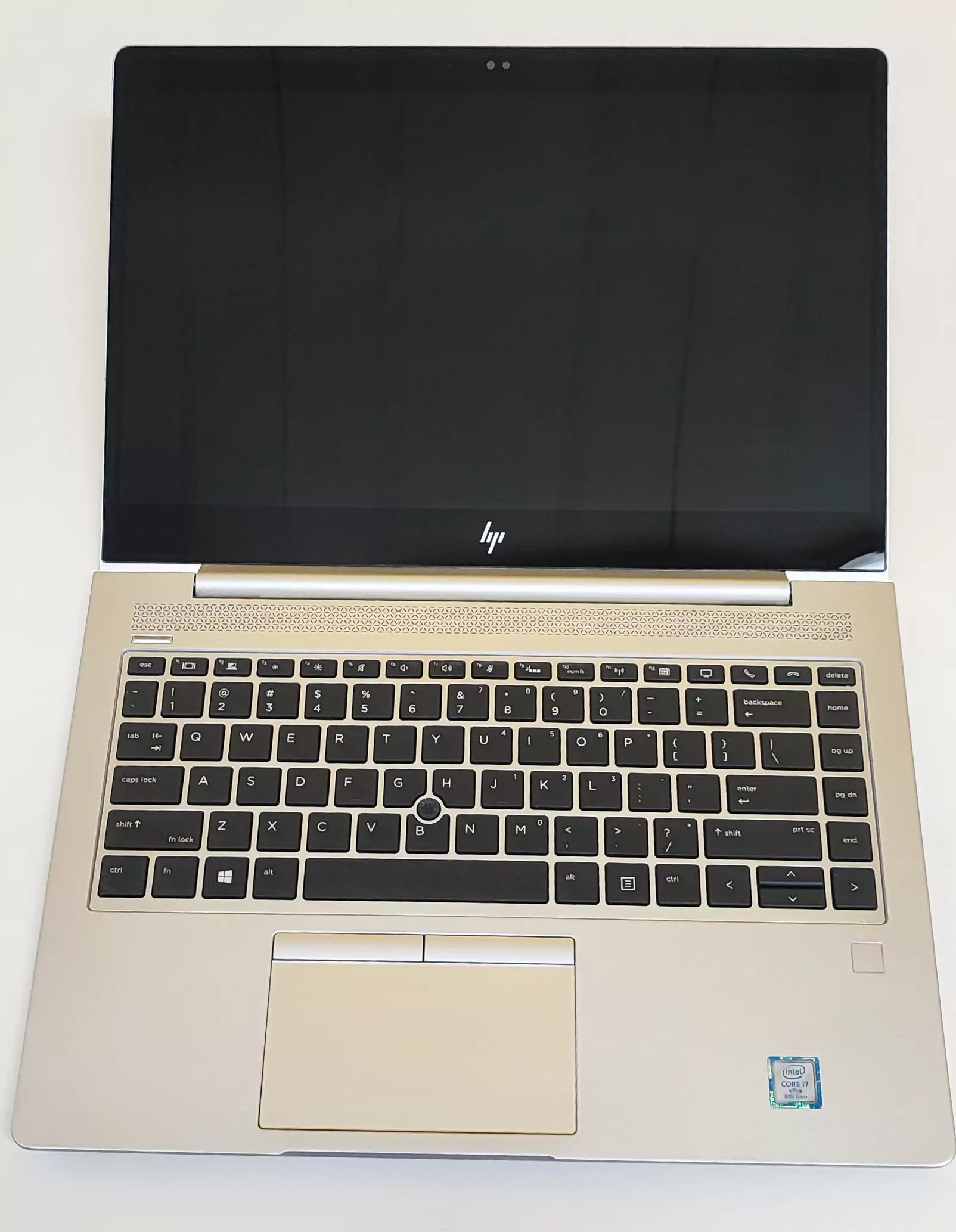 HP EliteBook 840 G5 Notebook 14" FullHD Touch Screen | Intel Core i7-8650U | Ram 16GB | Wi-Fi HDMI USB Type-C Windows 11 Pro L'essenza della performance e dell'eleganza Grado B