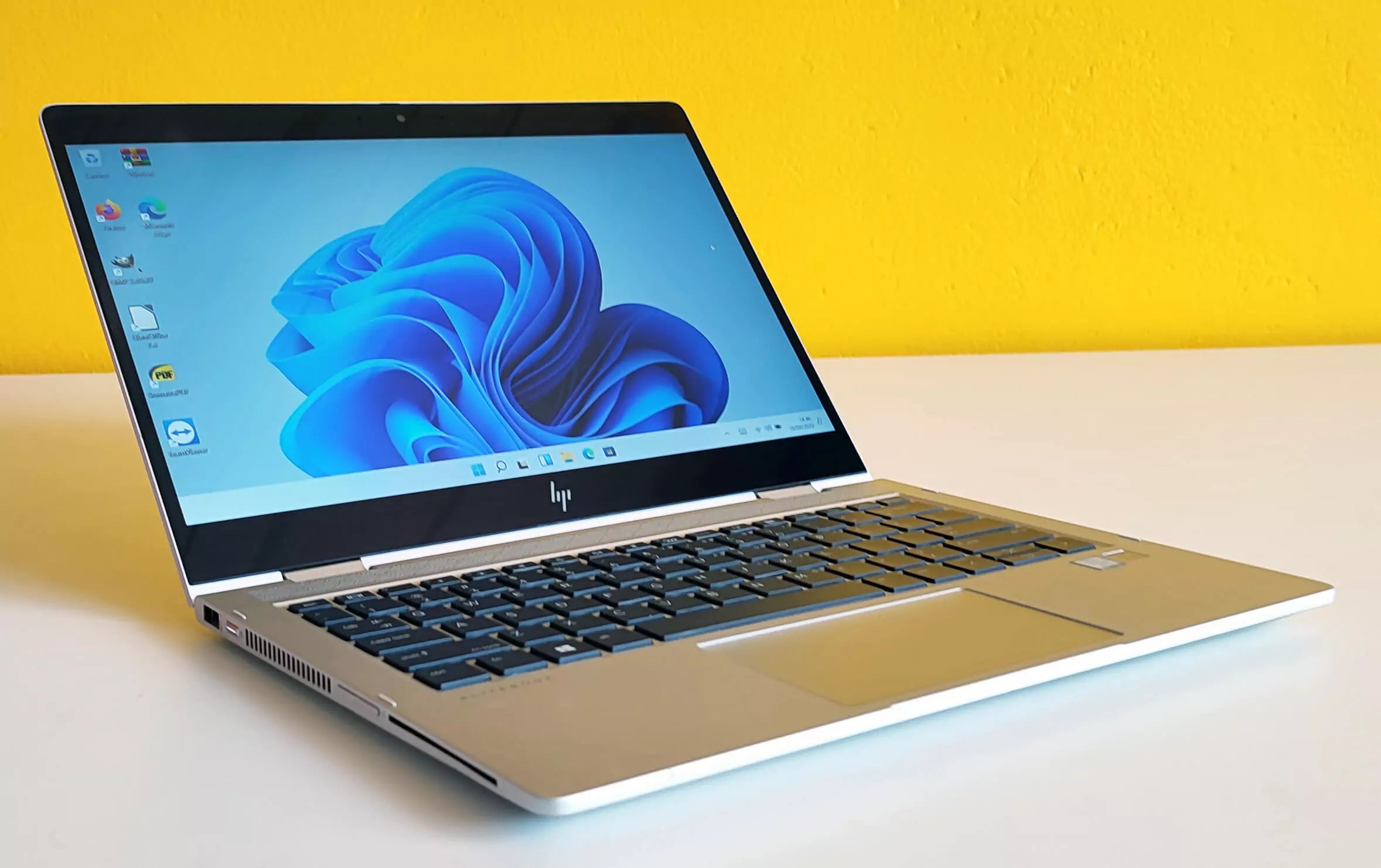 HP EliteBook X360 830 G6