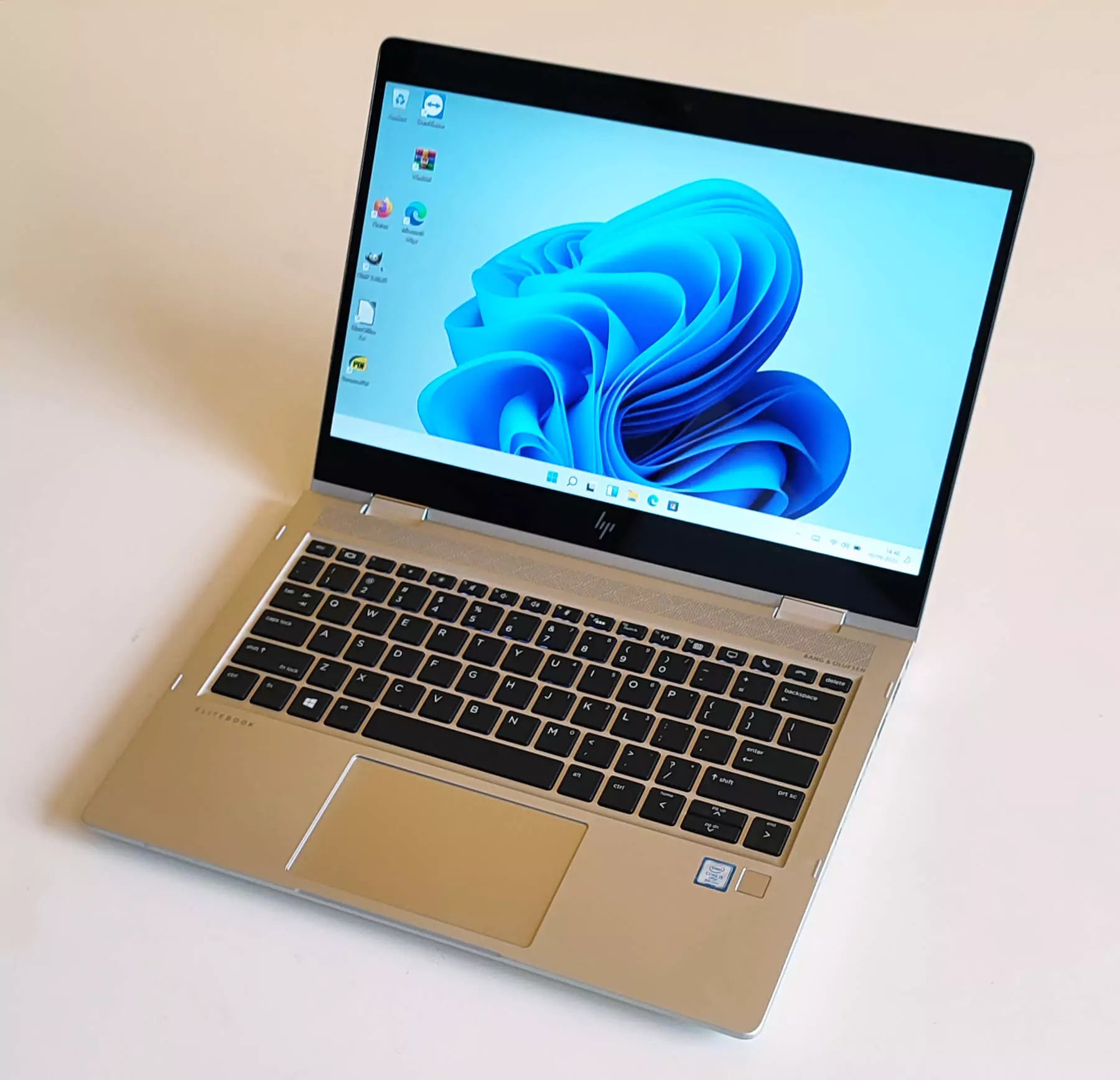 HP EliteBook X360 830 G6