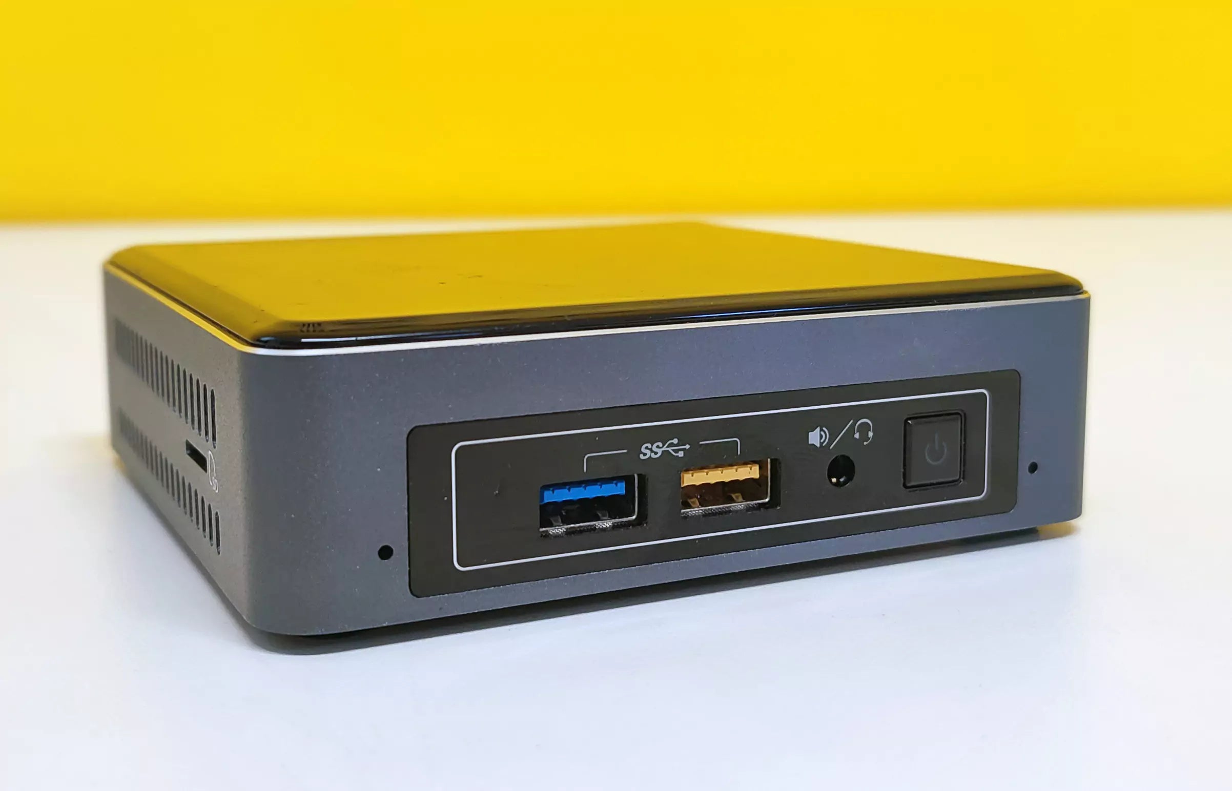 Intel NUC Mini PC | Intel Core i5-7260U 2.2Ghz | Ram 16Gb | WiFi Bluetooth Windows 11 Pro NUC7I5BNK The best-selling mini PC