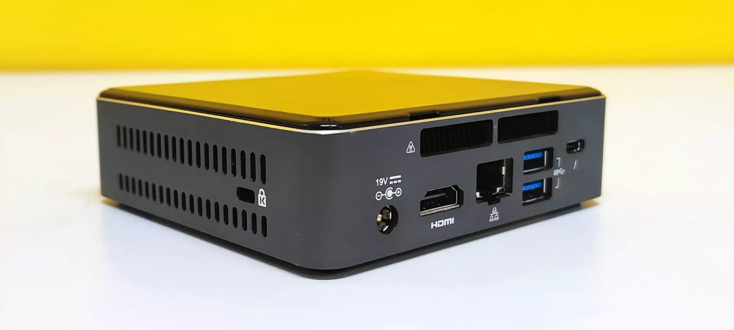 Intel NUC Mini-PC | Intel Core i5-7260U 2,2 GHz | RAM 16 GB | WiFi Bluetooth Windows 11 Pro NUC7I5BNK Der meistverkaufte Mini-PC