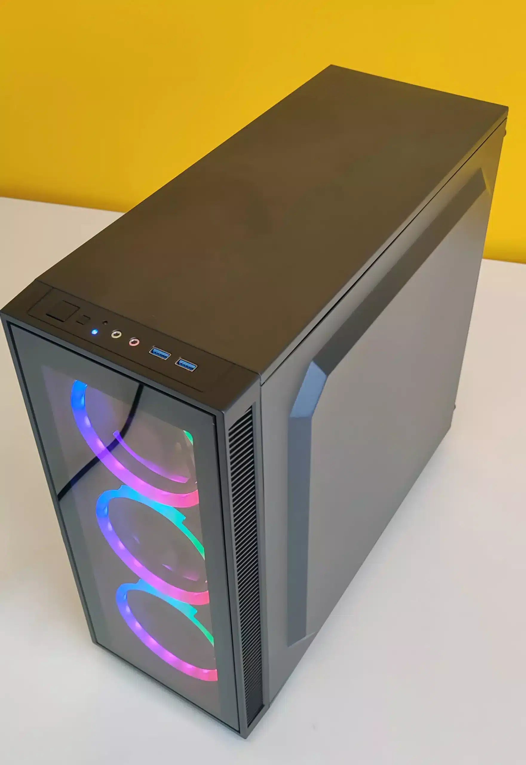 PC-Gaming Medusa Ultimate | Intel Core i9-10900F 10 Kerne | RAM 16 GB | SSD M.2 NVME 500 GB | Nvidia RTX 3070 8 GB | WLAN | Windows 11 Pro