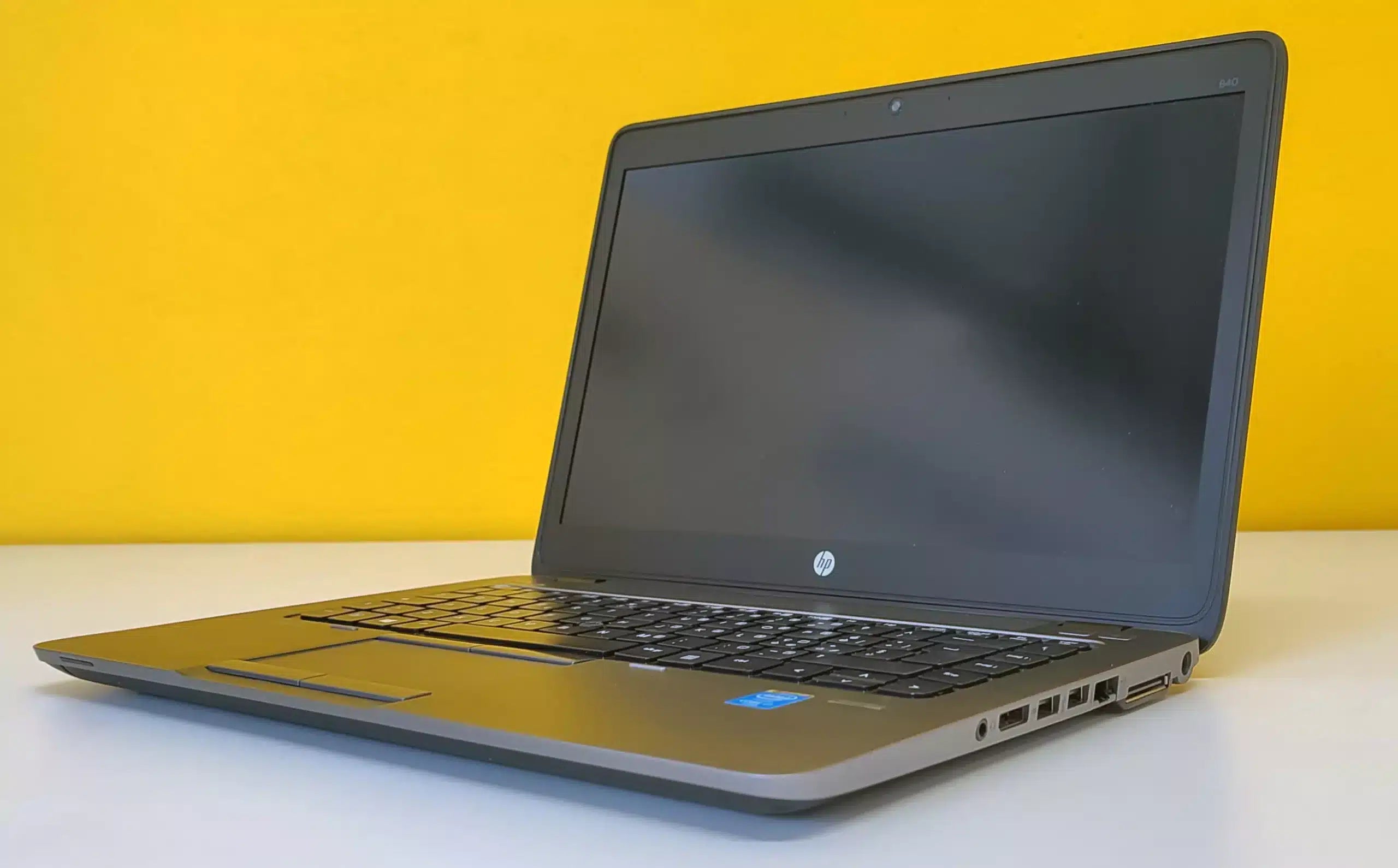 NOTEBOOK HP 840 G2 CPU i7 5600U @2,60 GHz - SSD 256GB - RAM 8 GB - Full HD - DISPLAY 14" - WIN10 PRO